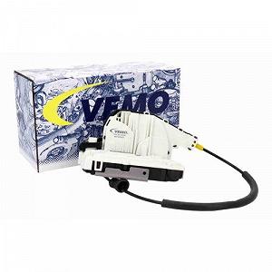 Замок двери VEMO V58-85-0005 Green Mobility Parts для TESLA, задний правый synthetic.ua - Фото 1