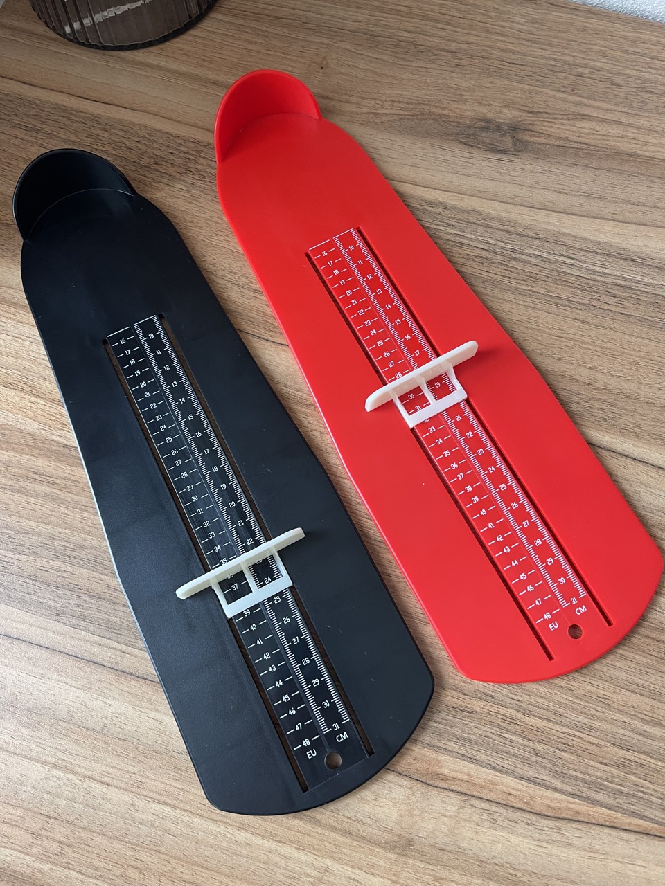 Линейка-стелька для измерения ступней Leluno Измеритель стопомер размера обуви ребенка и взрослых до 31 см 2 шт, фото №1