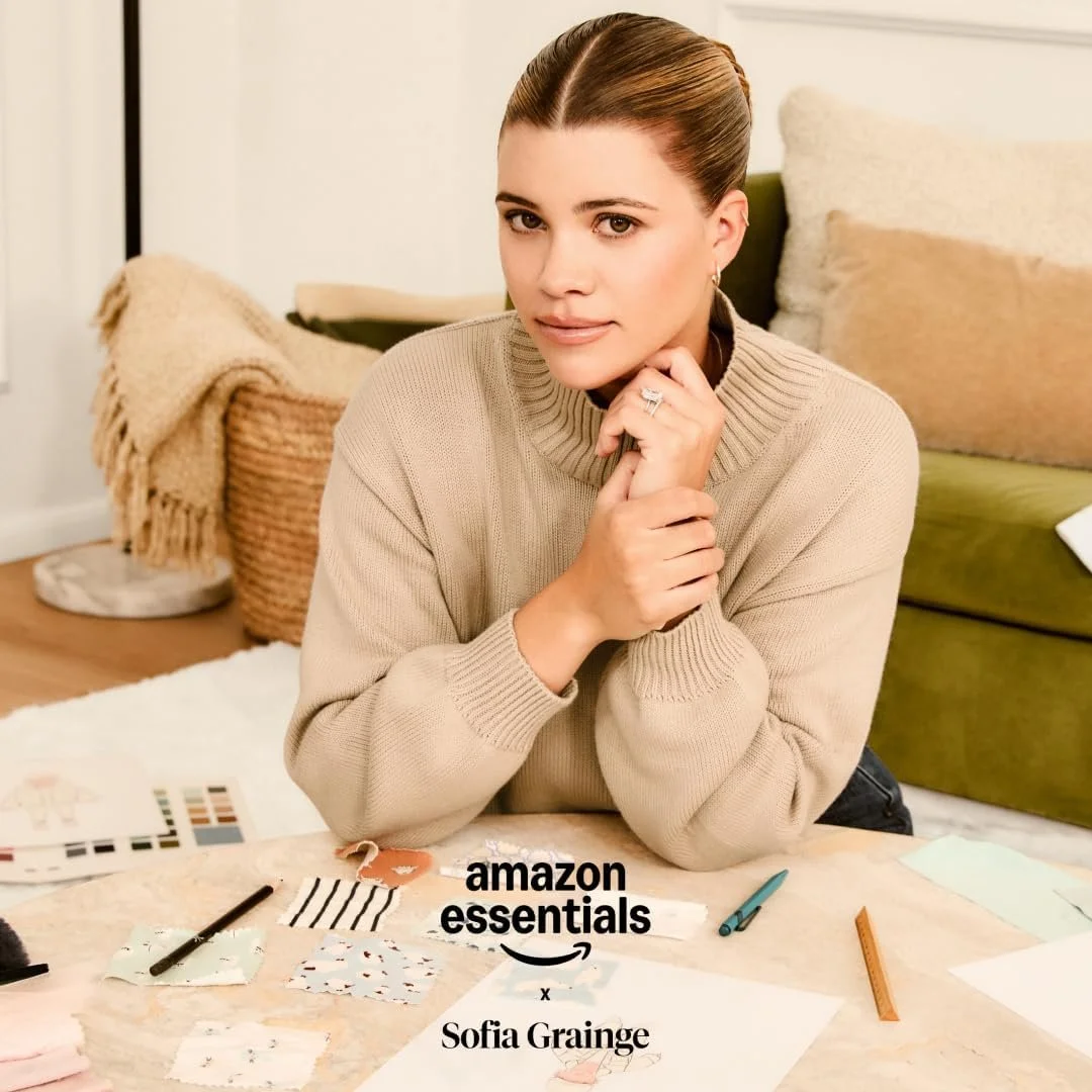 Женский свитшот бокси Amazon Essentials x Sofia Grainge с заниженной линией плеч и круглым вырезом горловины, фото №6 Женский свитшот бокси Amazon Essentials x Sofia Grainge с заниженной линией плеч и круглым вырезом горловины, фото №6