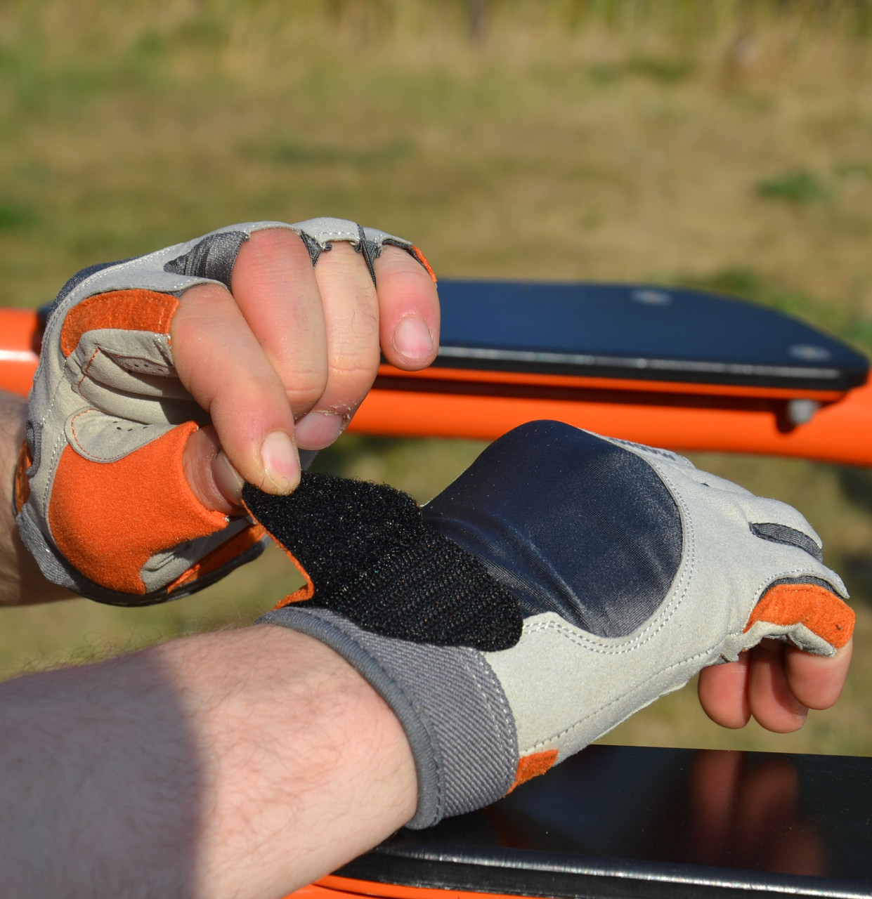 Рукавички для фітнесу MadMax MFG-850 Crazy Grey/Orange M, фото №10