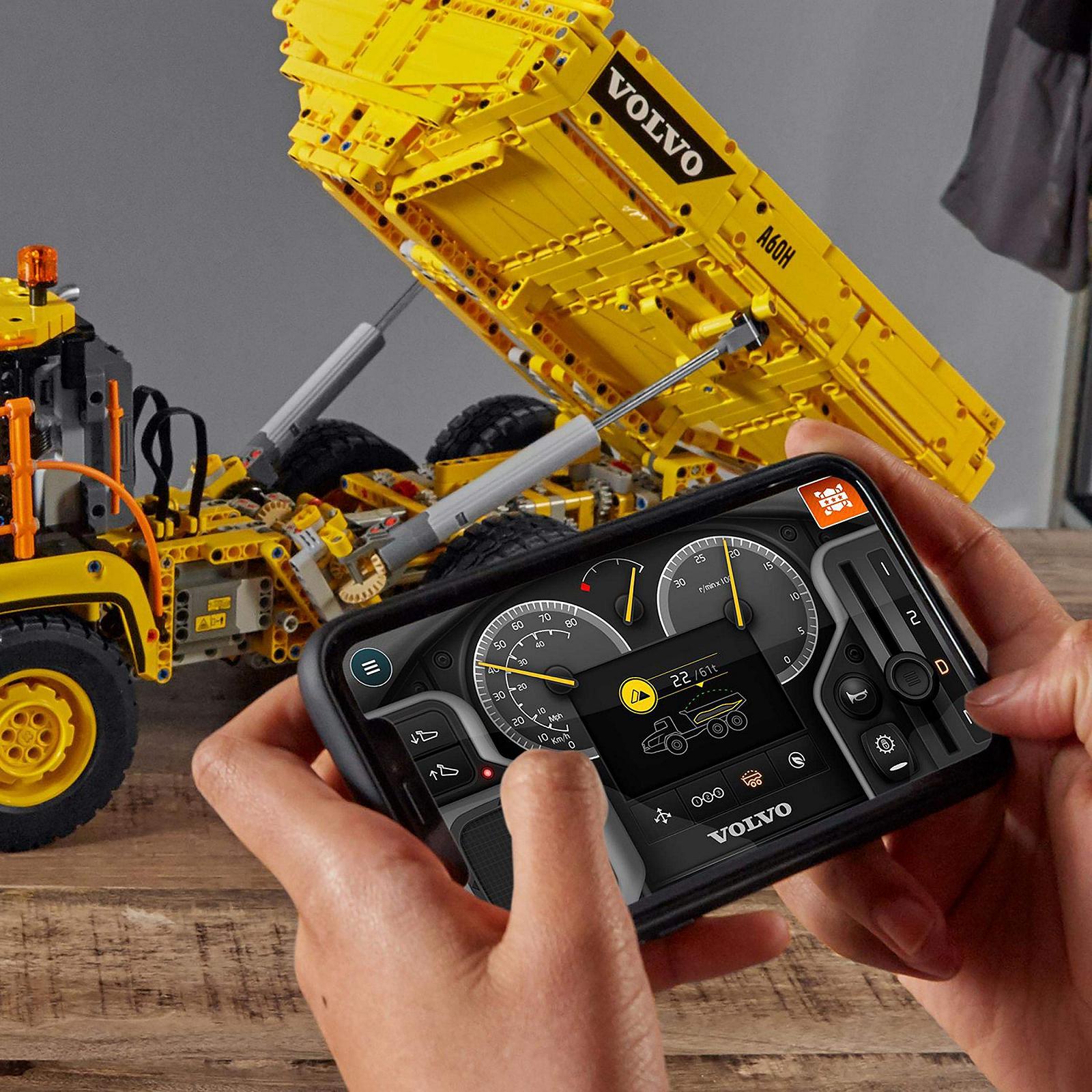 Конструктор LEGO Technic 42114 Articulated Volvo Dumper RC, фото №5