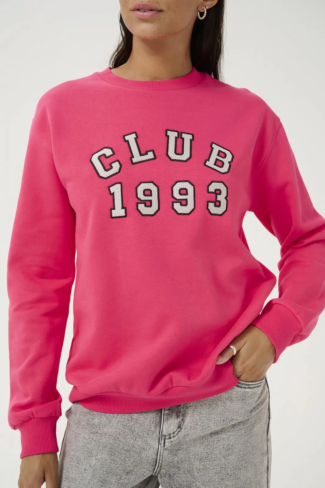 Женский свитшот KAFFE с круглым вырезом, стандартного кроя, с принтом, длинными рукавами, фото №3