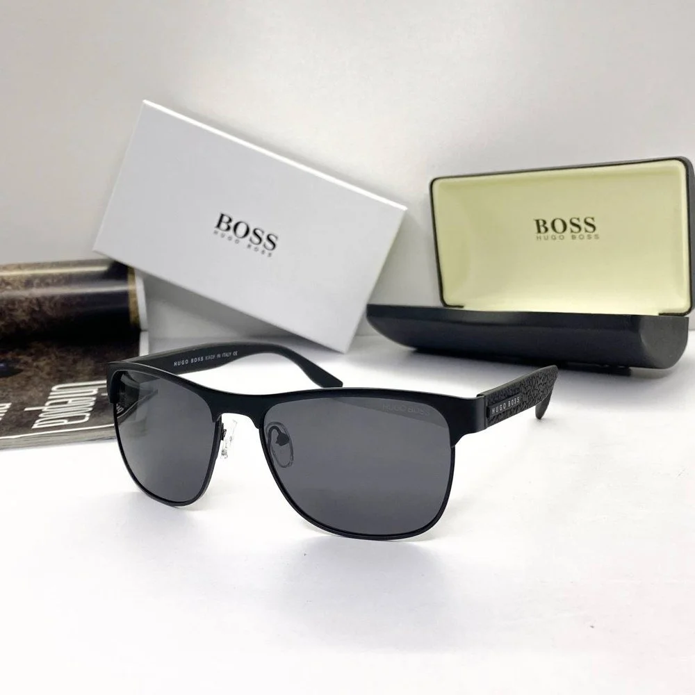 Солнцезащитные очки для мужчин Hugo Boss черные с чехлом, фото №1