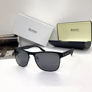 Солнцезащитные очки для мужчин Hugo Boss черные с чехлом - Фото 1
