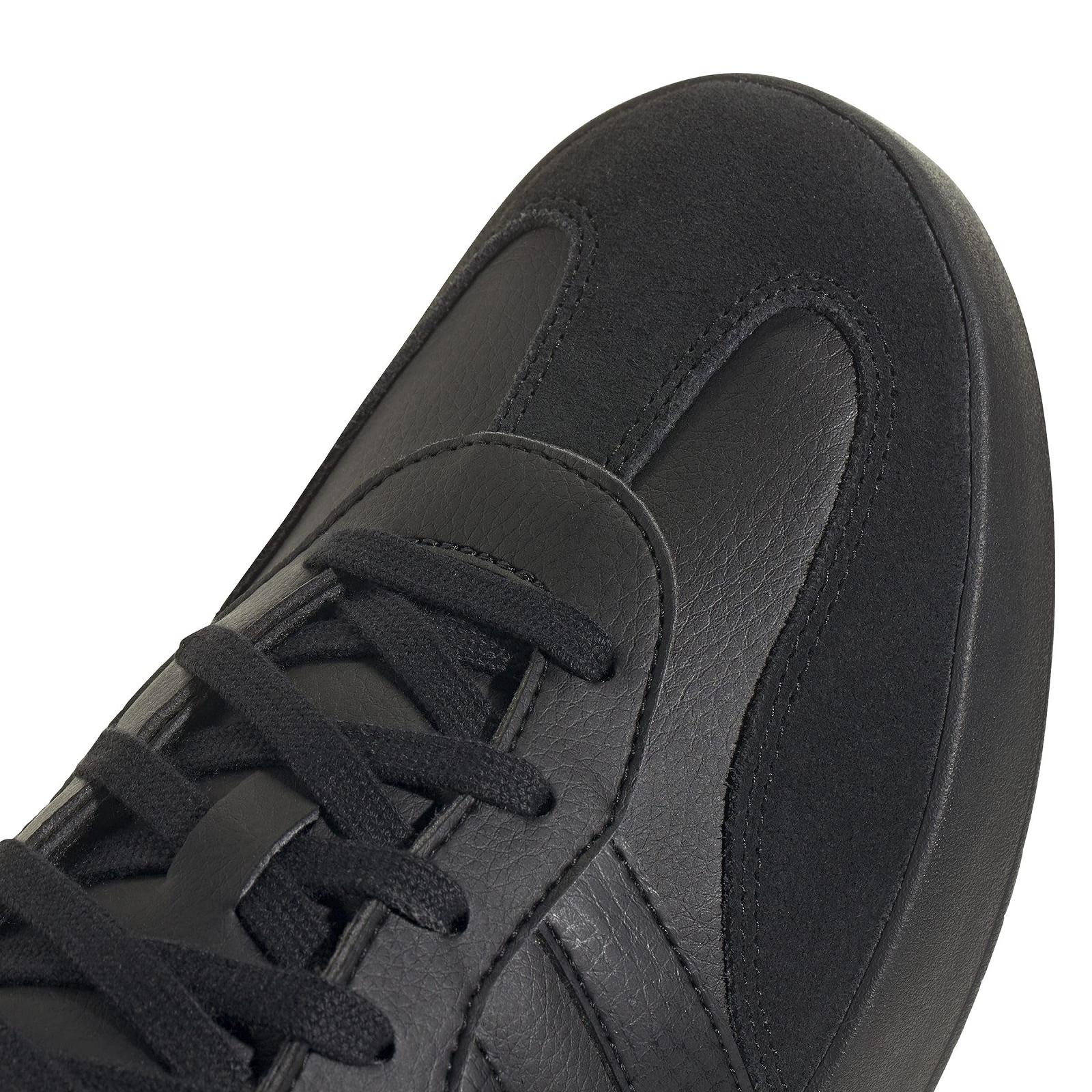 Чоловічі Кросівки Adidas Barreda, фото №4