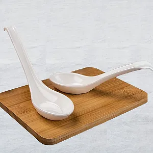 Набор азиатских суповых ложек 10 шт, Меламиновые азиатские суповые ложки с длинной ручкой и крючком, Пластиковые ложки с длинной ручкой, Можно использовать в домашнем ресторане, кухне Белый цвет synthetic.ua - Фото 1