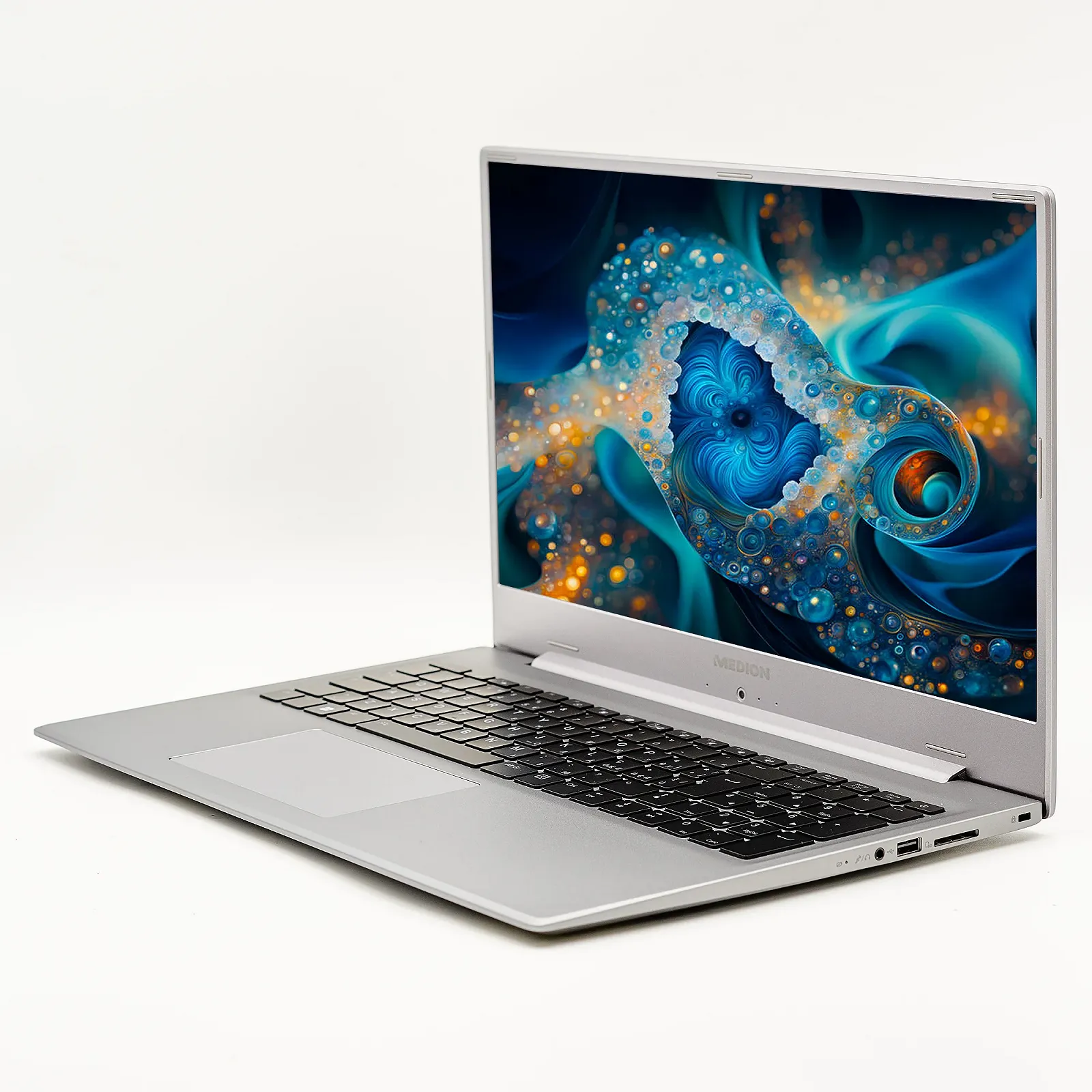 Ноутбук 17,3" Medion (Lenovo Group) Akoya S17413 | Intel Core i5-1235U | IPS (1920x1080) FullHD | RAM 8 ГБ | SSD 512 ГБ | Intel UHD Graphics | Металевий корпус | Підсвітка клавіатури | Win11 (5077), фото №4