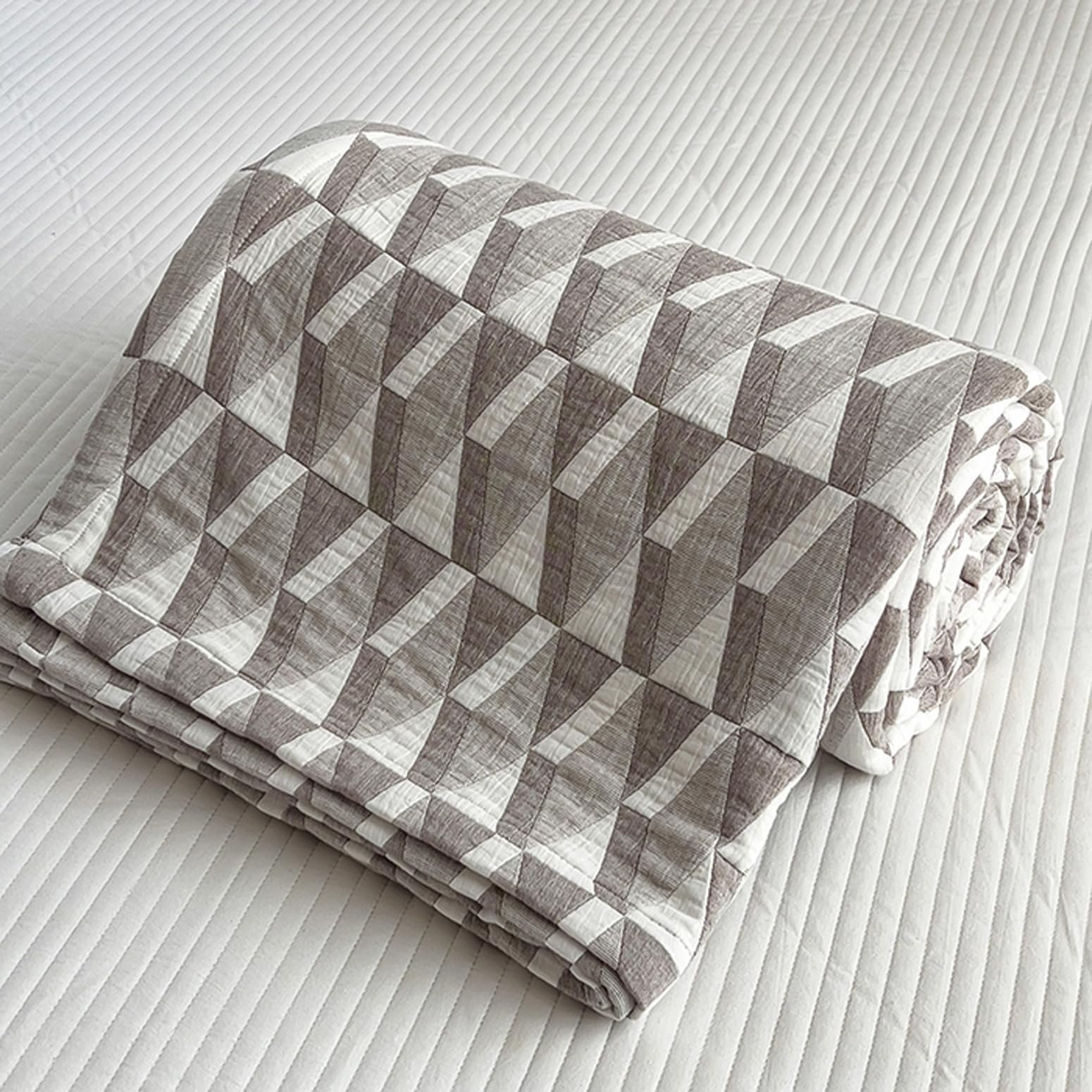 Одеяло LGYKUMEG Легкое Летнее, Мягкое и Дышащее Покрывало, 3-слойное Теплое Одеяло, Сделано из Мягкого Хлопка, Коричневое, 180 см x 220 см, фото №7