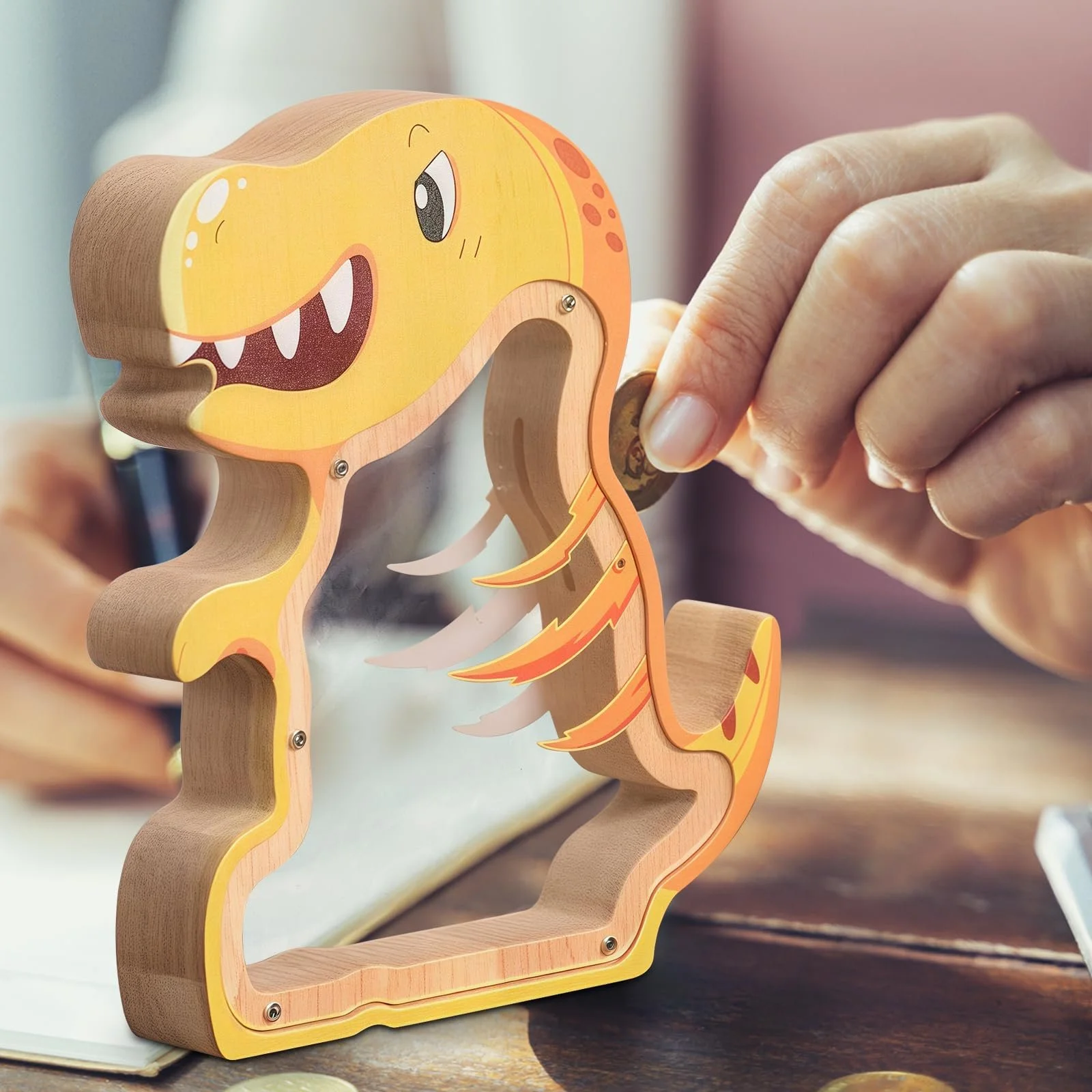 Скарбничка дерев'яна дитяча Динозавр із прозорим вікном та наклейками-літерами DIY, фото №4