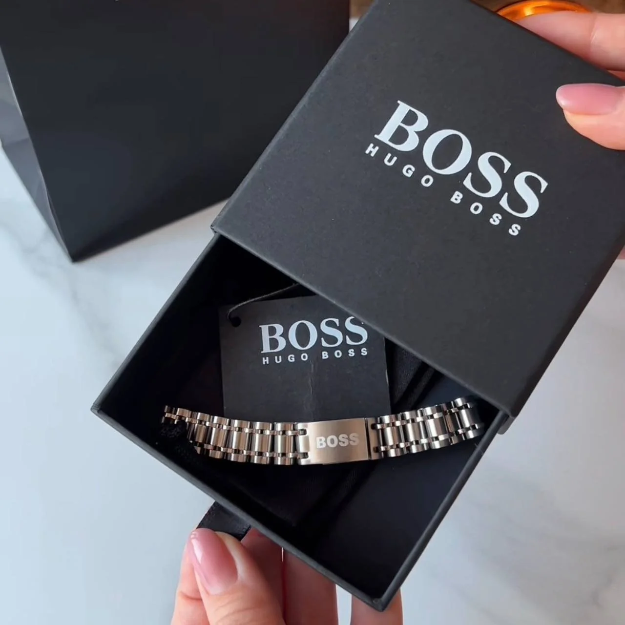 Мужской браслет на руку стальной серебряного цвета в подарочной упаковке, фото №5