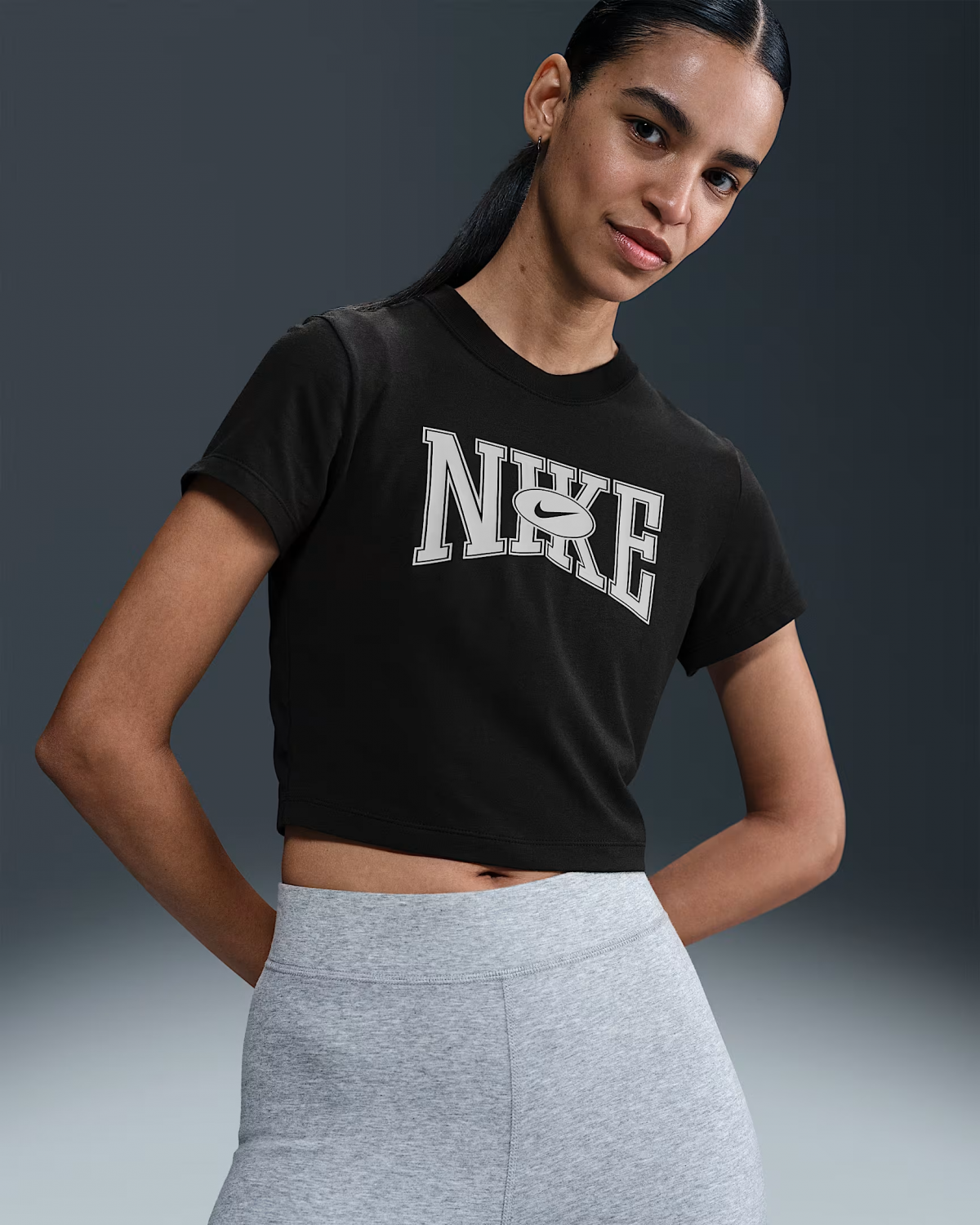 Футболка W NSW SLIM CROP TEE STREET HQ1709-010 Nike Чорний XS, фото №1