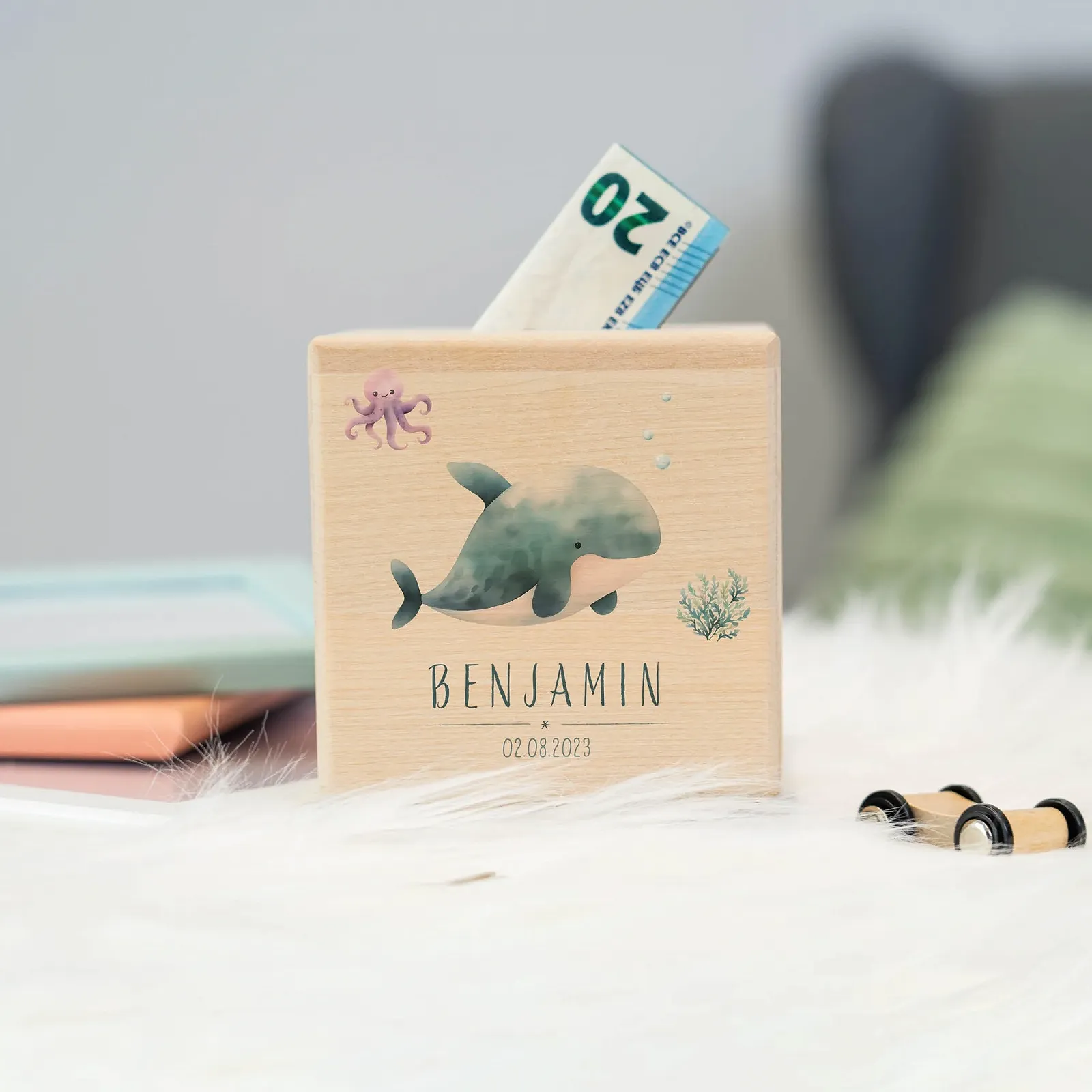 Копилка Geschenkfreude Whale деревянная с замком 10 х 10 см Китенок, фото №4