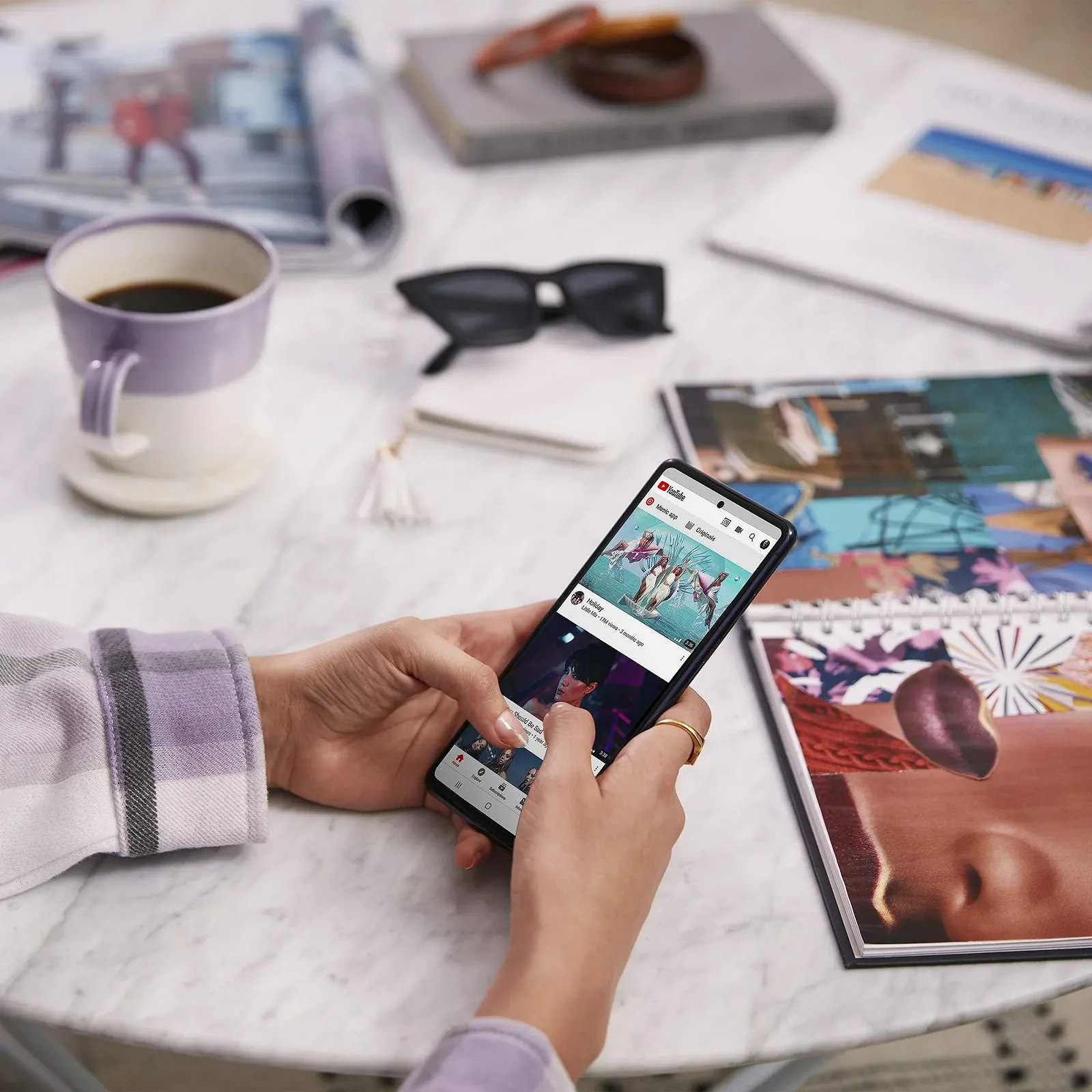 Смартфон Samsung Galaxy S20 FE Cloud Navy, фото №2