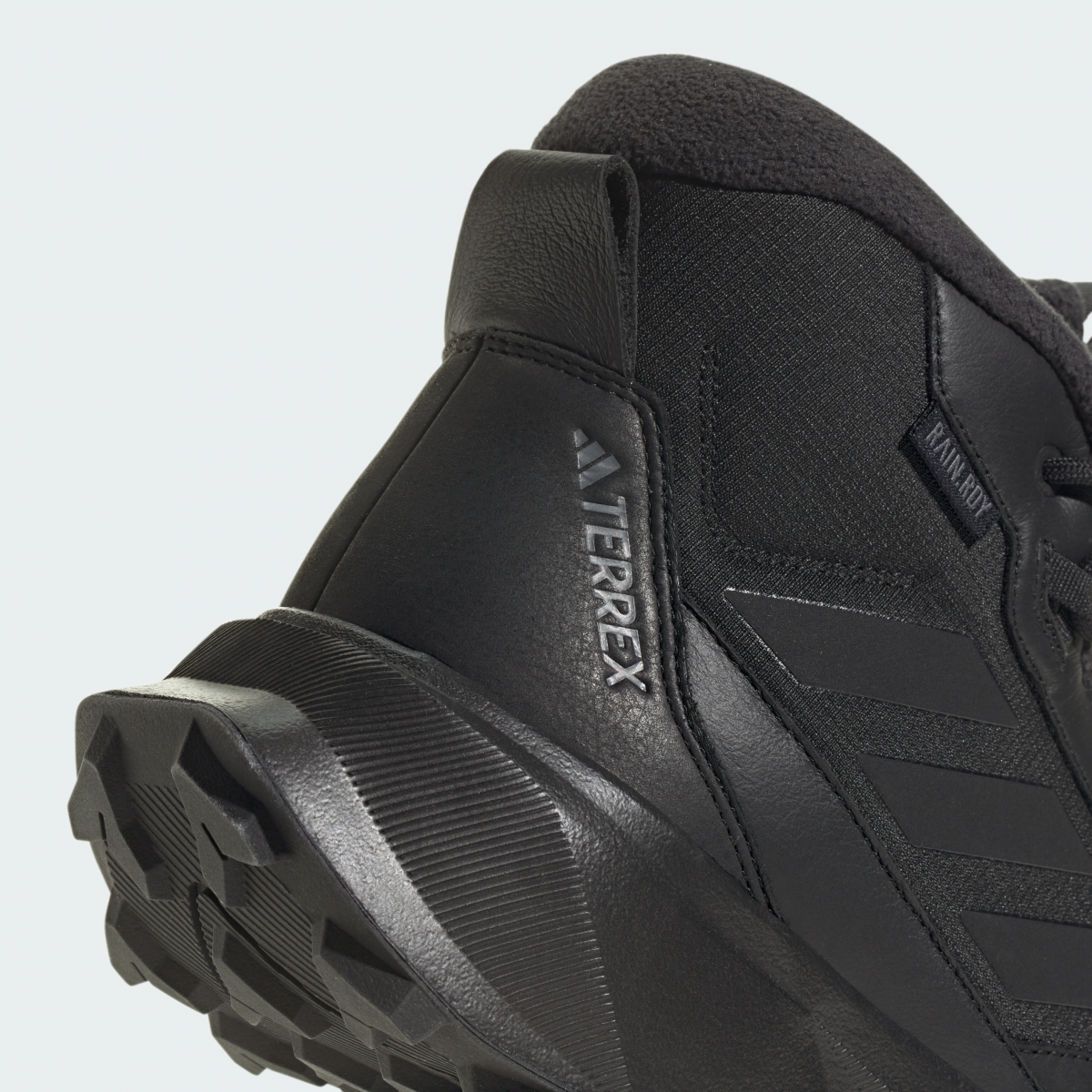 Черевики UNISEX TERREX WINTER BOOT MID LEATHER ID2859 Adidas  Чорний 41, фото №6