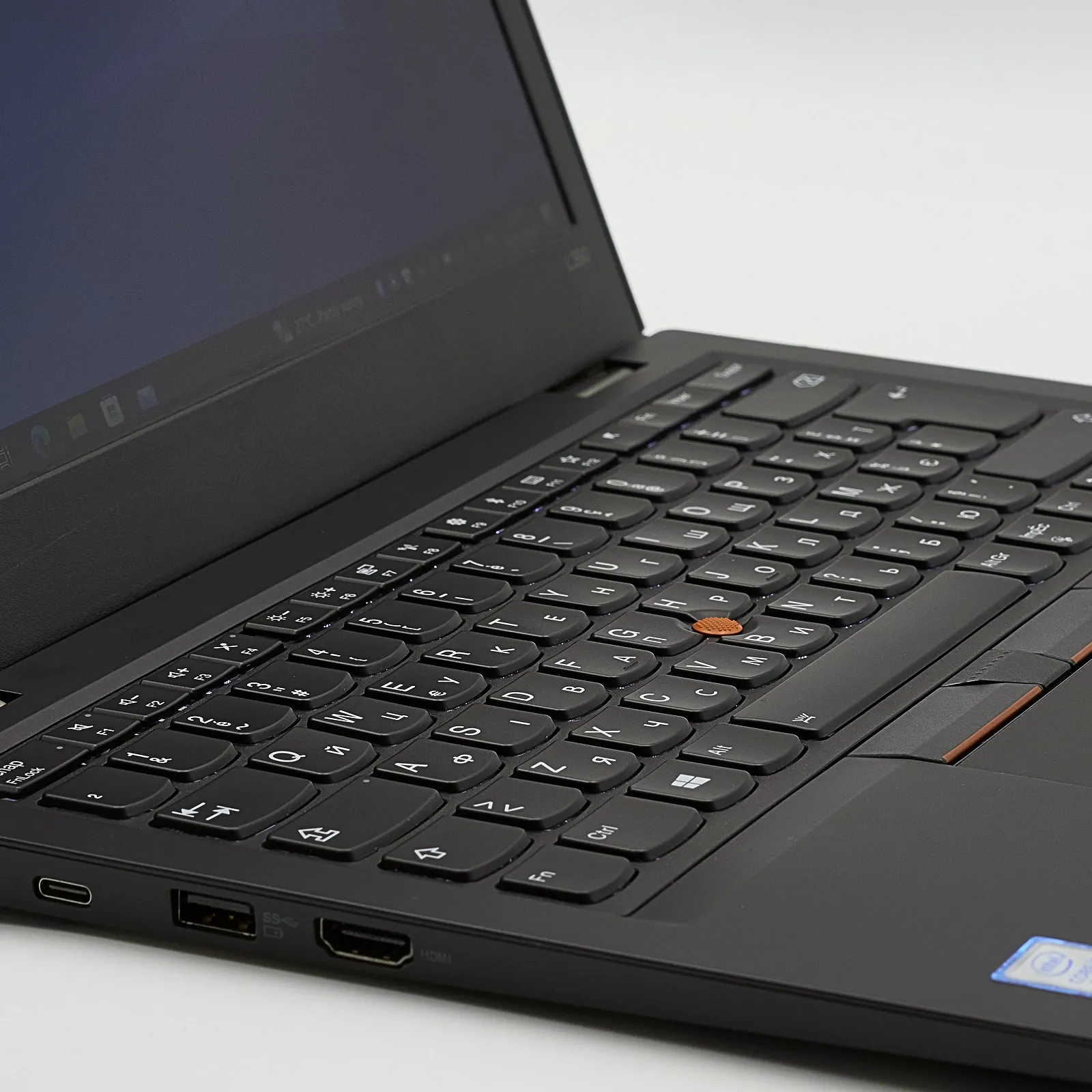 Ноутбук 13,3" Lenovo ThinkPad L390 Intel Core i5-8265U RAM 8 ГБ SSD 256 ГБ підсвітка Win10 Pro, фото №2