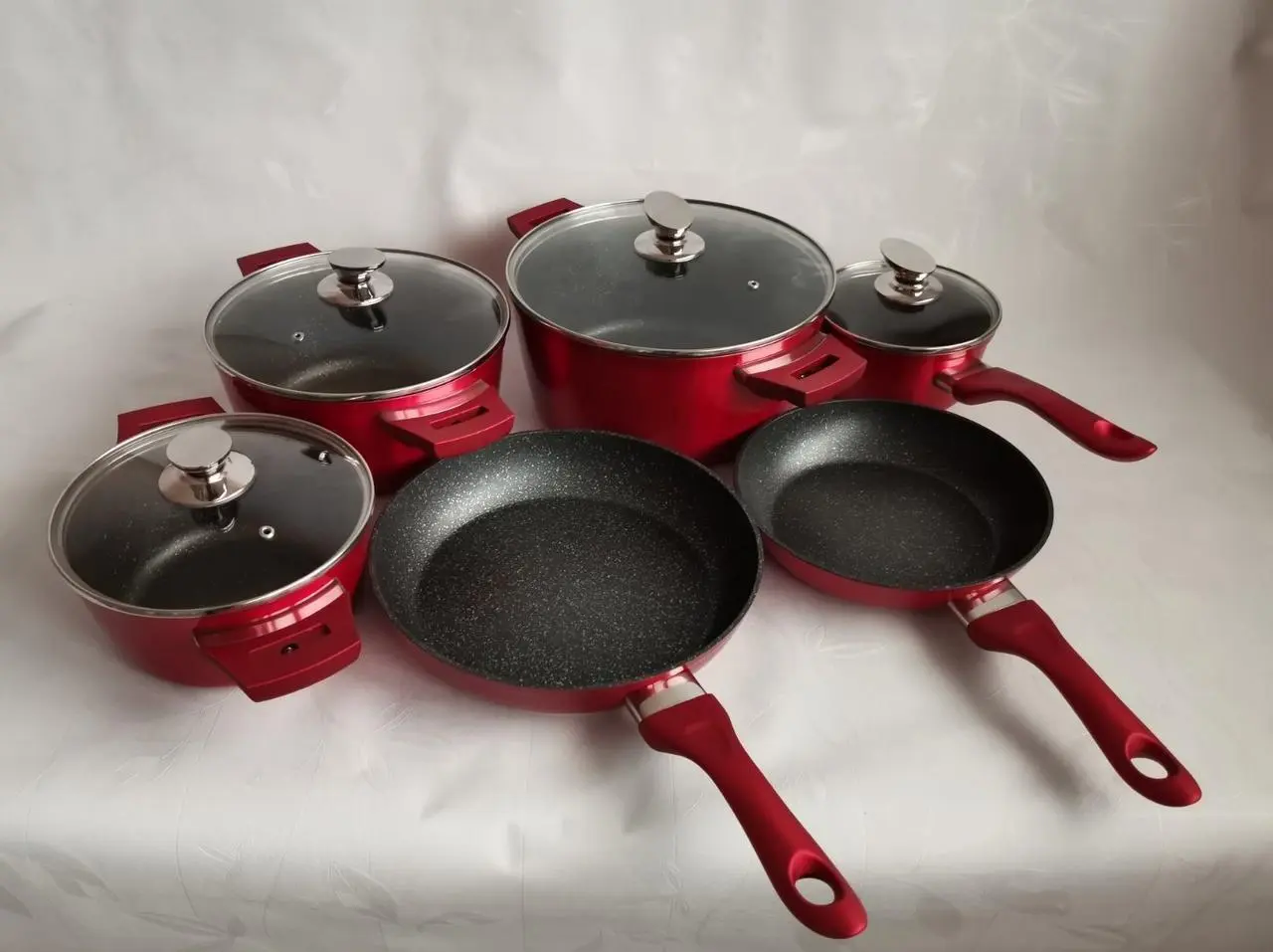 Набор посуды с мраморным покрытием Benson BN-335 10 предметов Красный par_BN 335, фото №1 Набор посуды с мраморным покрытием Benson BN-335 10 предметов Красный par_BN 335, фото №1