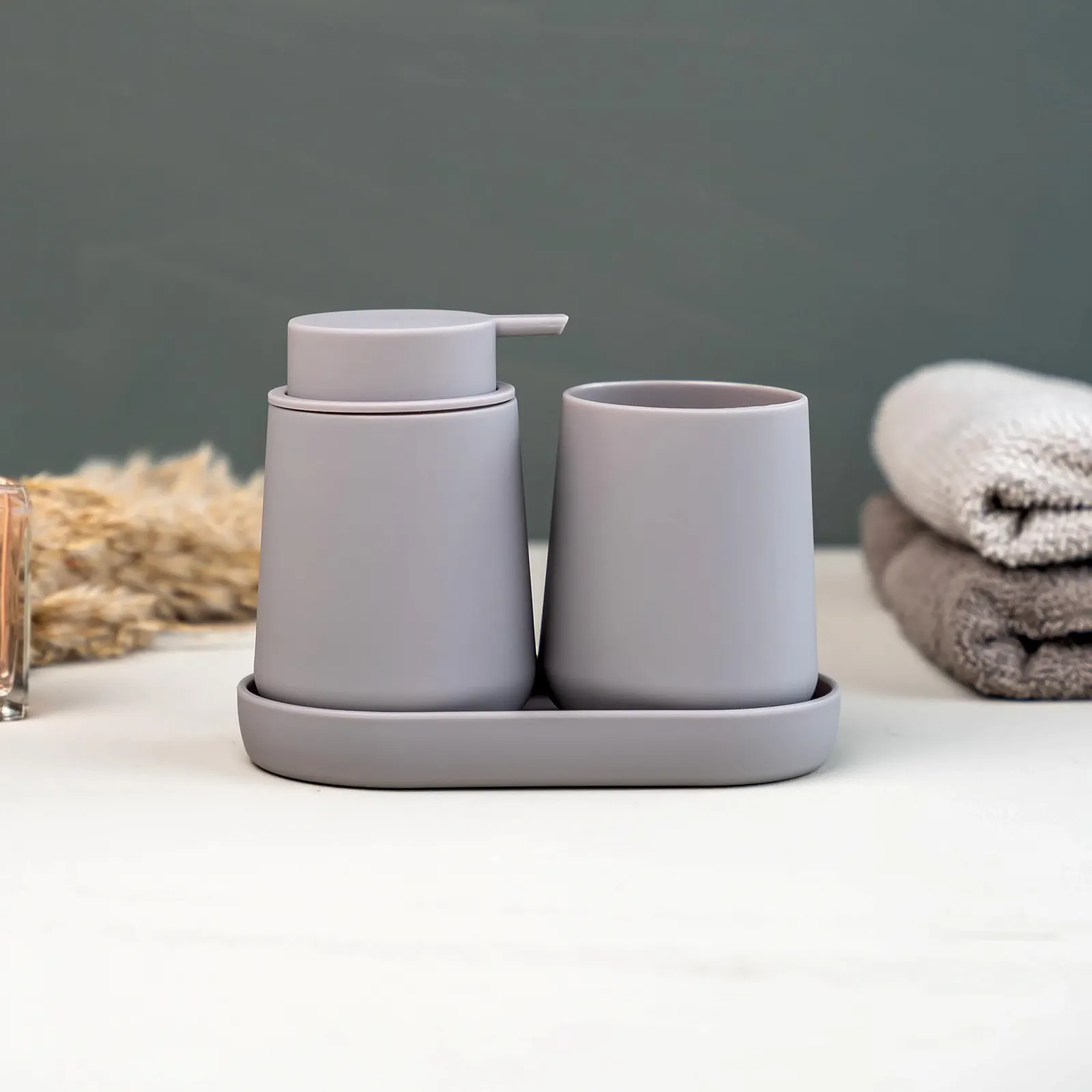 Набор для ванной комнаты Eluno Tesero, 3 предмета дозатор для мыла, стакан и мыльница, пластик, Taupe, фото №8