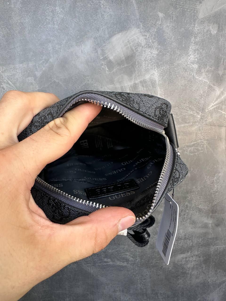 Мужская сумка через плечо Guess качественная барсетка для мужчины Гесс брендовая сумка-планшетка из канвы, фото №7 Мужская сумка через плечо Guess качественная барсетка для мужчины Гесс брендовая сумка-планшетка из канвы, фото №7