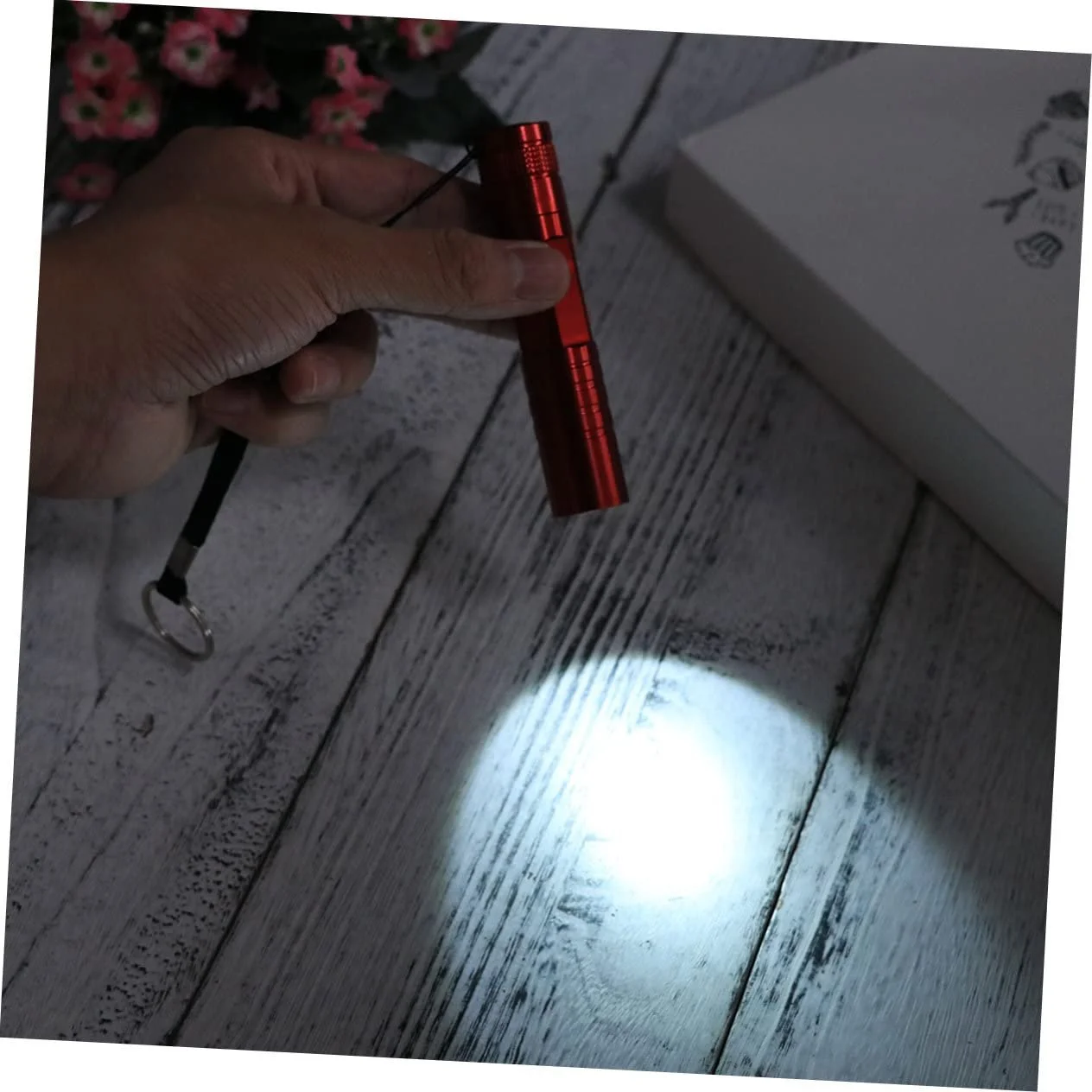 LED Ліхтарик Operitacx Mini Ultra Bright Портативний Алюмінієвий сплав для кемпінгу, походів, риболовлі, червоний (без батареї), фото №5