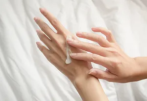 Крем для рук и тела PRIJA Увлажняющий с витамином Е BALSAM (3 литра) synthetic.ua - Фото 1