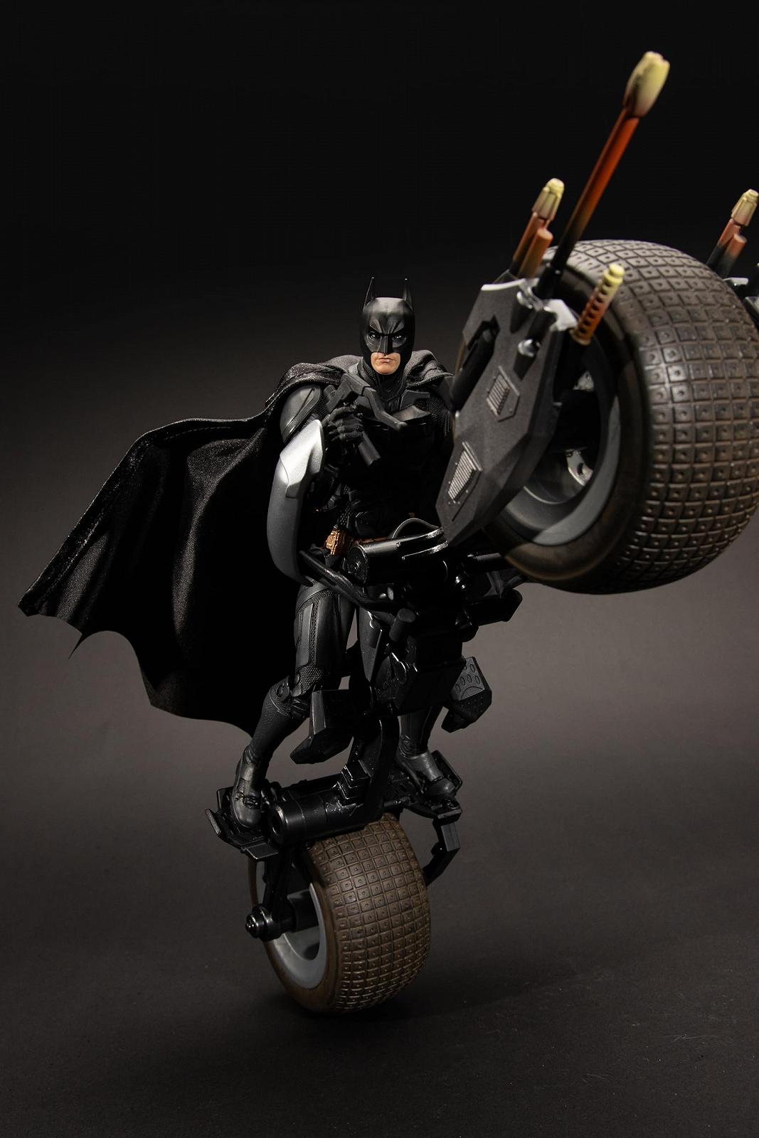 Фигурка с транспортом McFarlane DC Multiverse Бэтмен и Бэтпод 18 см, фото №2