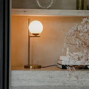 Настільна лампа Qazqa Design Art Deco Flore Золото/Латунь Опалове скло Сталева куля E14 synthetic.ua - Фото 1