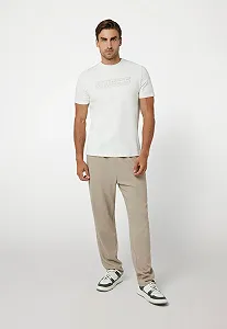 Мужская футболка GUESS Activewear / Белая / Размер M synthetic.ua - Фото 1