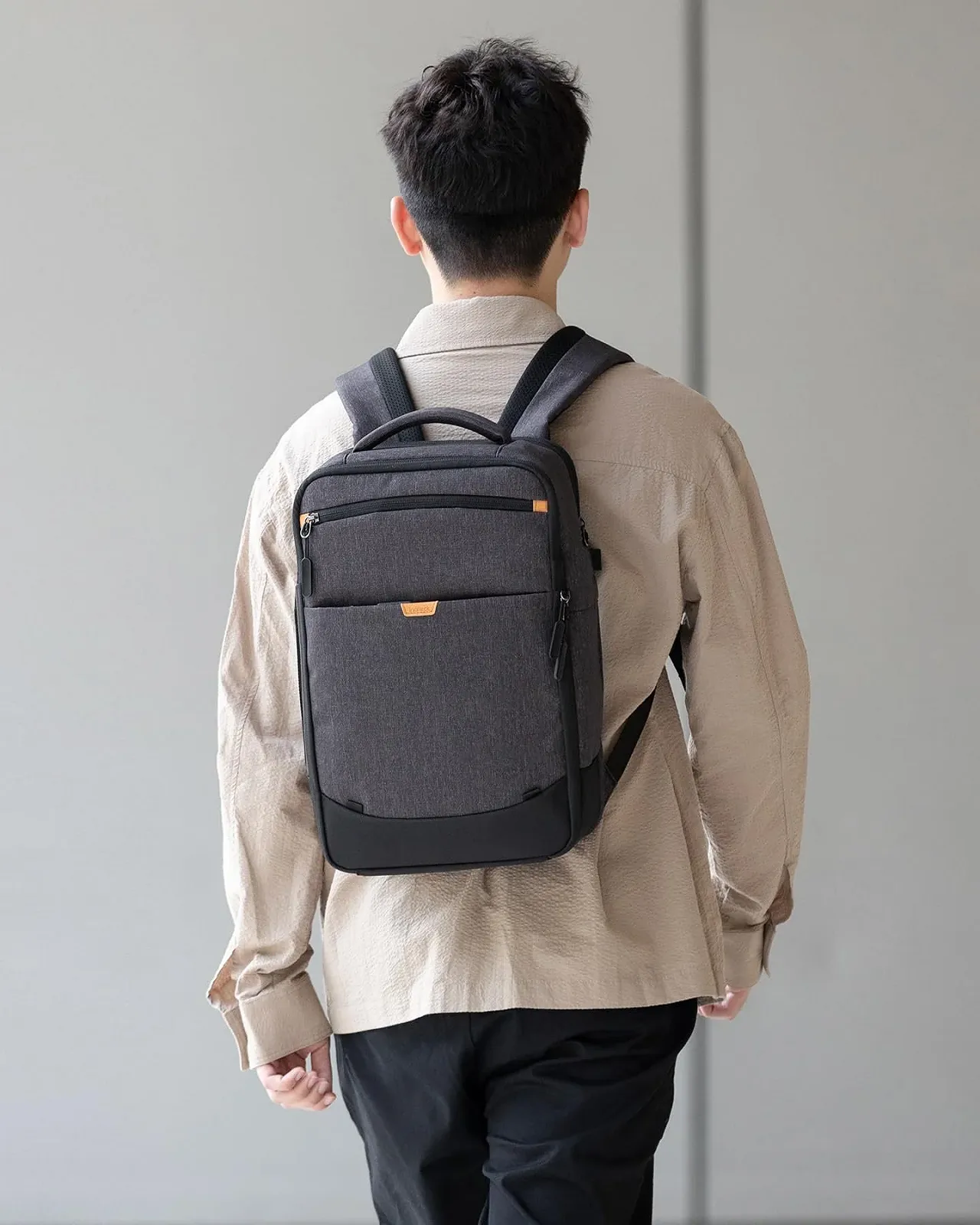 Рюкзак для ноутбука Inateck 17-20L Ryanair Hand Luggage 14 Inch MacBook Pro, фото №8 Рюкзак для ноутбука Inateck 17-20L Ryanair Hand Luggage 14 Inch MacBook Pro, фото №8