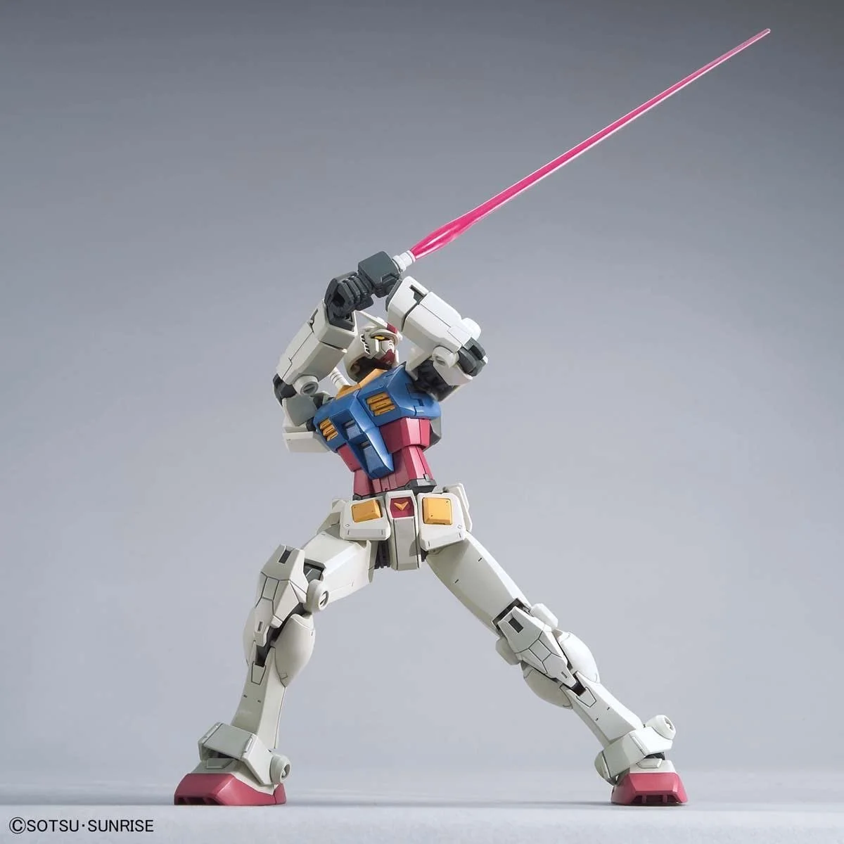 Фигурка Gundam HG 1/144 RX-78-2 Gundam [Beyond GLOBAL], фото №4