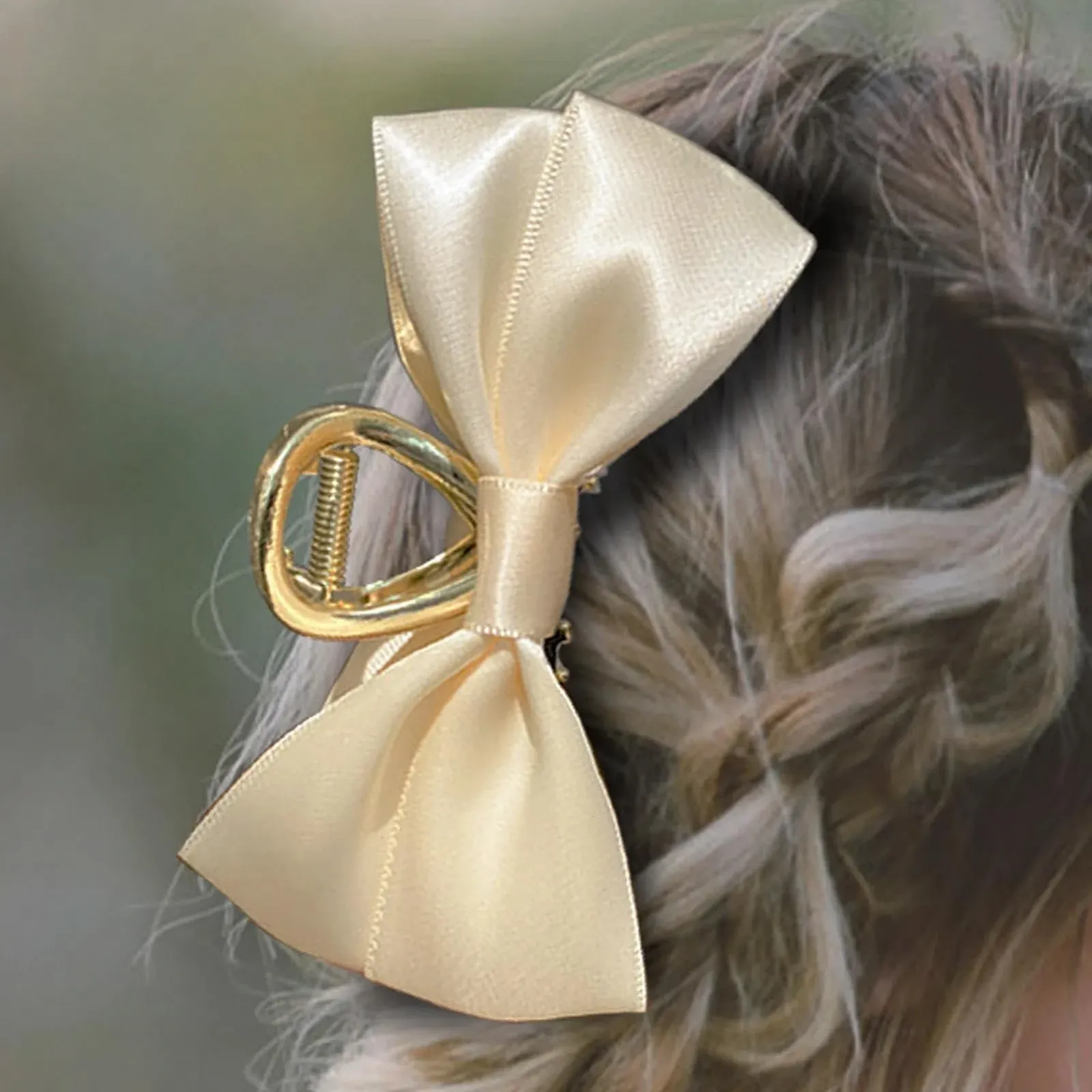 Шпилька для волосся Бант, великий атласний бант, фото №3 Шпилька для волосся Бант, великий атласний бант, фото №3