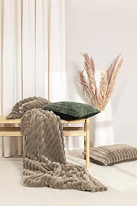 Покривало зі штучного хутра MAGMA Raya 200 x 140 см, колір Taupe synthetic.ua - Фото 1