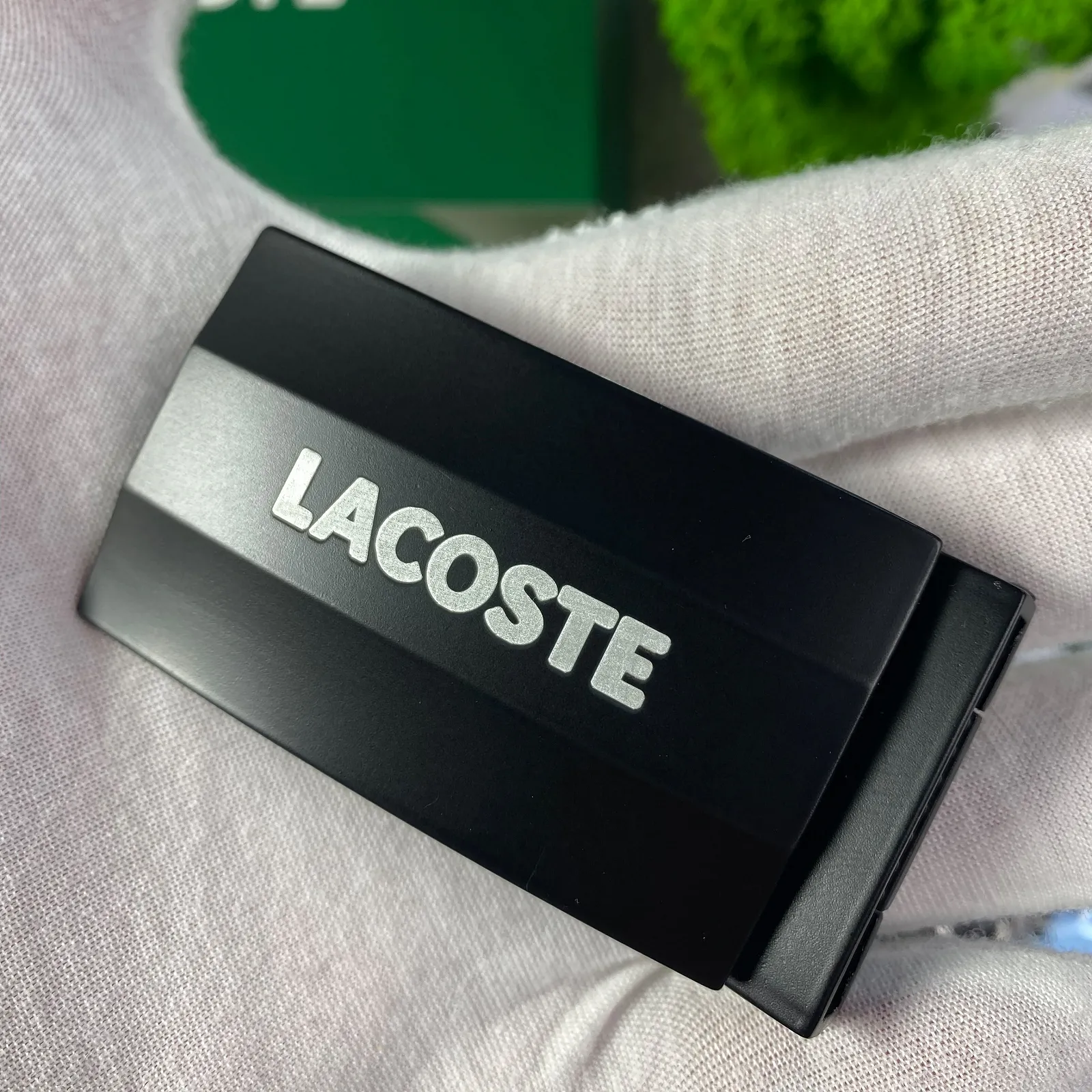 Подарунковий набір зі шкіряний ремнем Lacoste і двома змінними пряжками Лакосте, фото №5 Подарунковий набір зі шкіряний ремнем Lacoste і двома змінними пряжками Лакосте, фото №5