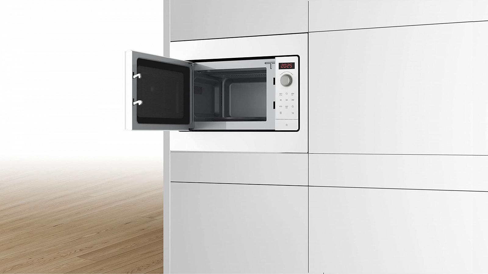 Вбудована мікрохвильова піч Bosch Series 2 BFL523MW3 38 x 50 см 800 Вт поворотний стіл 27 см AutoPilot 7, фото №3 Вбудована мікрохвильова піч Bosch Series 2 BFL523MW3 38 x 50 см 800 Вт поворотний стіл 27 см AutoPilot 7, фото №3
