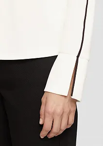 Толстовка s.Oliver BLACK LABEL з контрастними деталями та розрізами на рукавах synthetic.ua - Фото 1