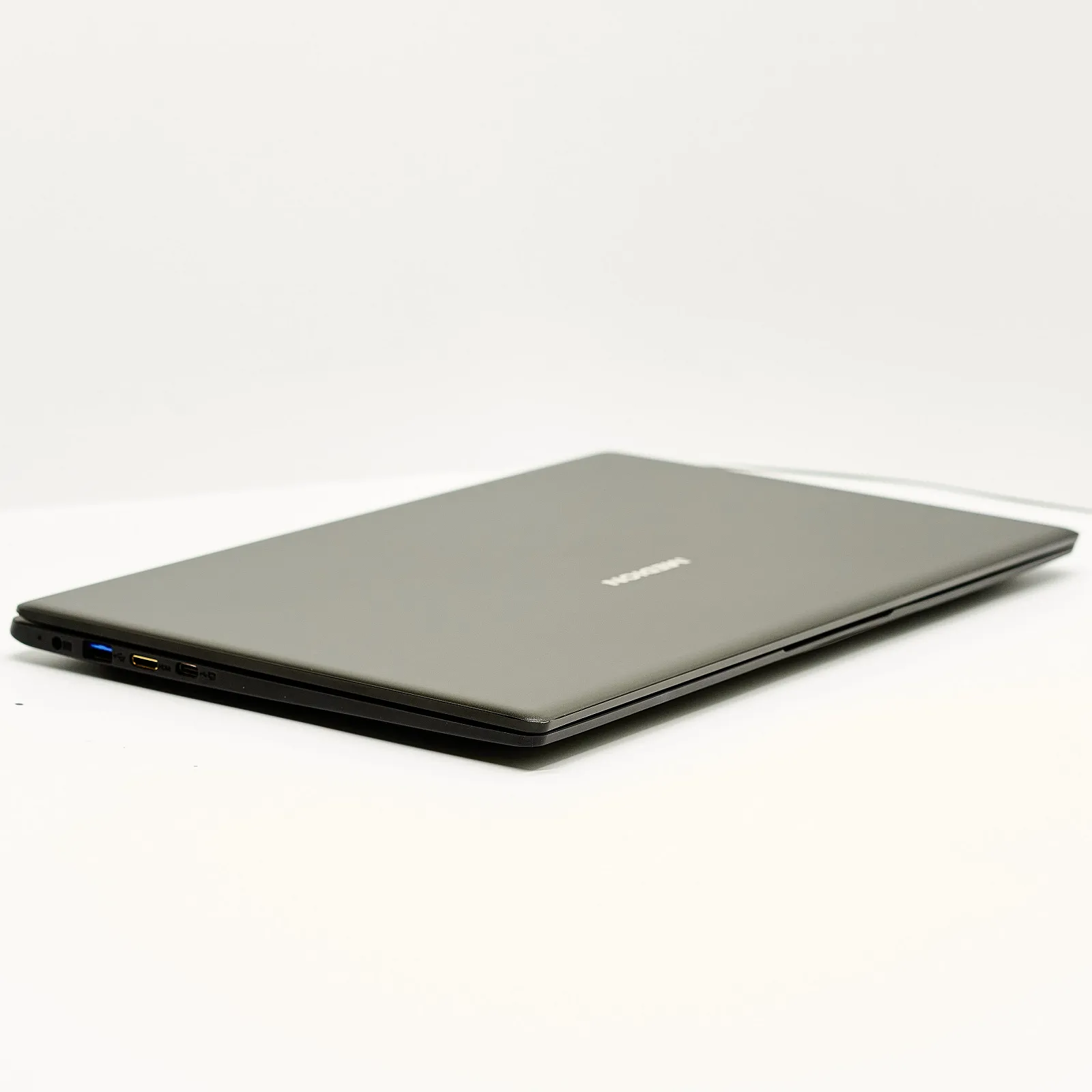 Ноутбук 14" Medion (Lenovo Group) Akoya E4251 | Чотириядерний Intel | RAM DDR4 8 ГБ | SSD 128 ГБ | Intel Graphics | Металевий корпус | Ультрабук | AKБ до 8 годин | Win10 (5103), фото №8