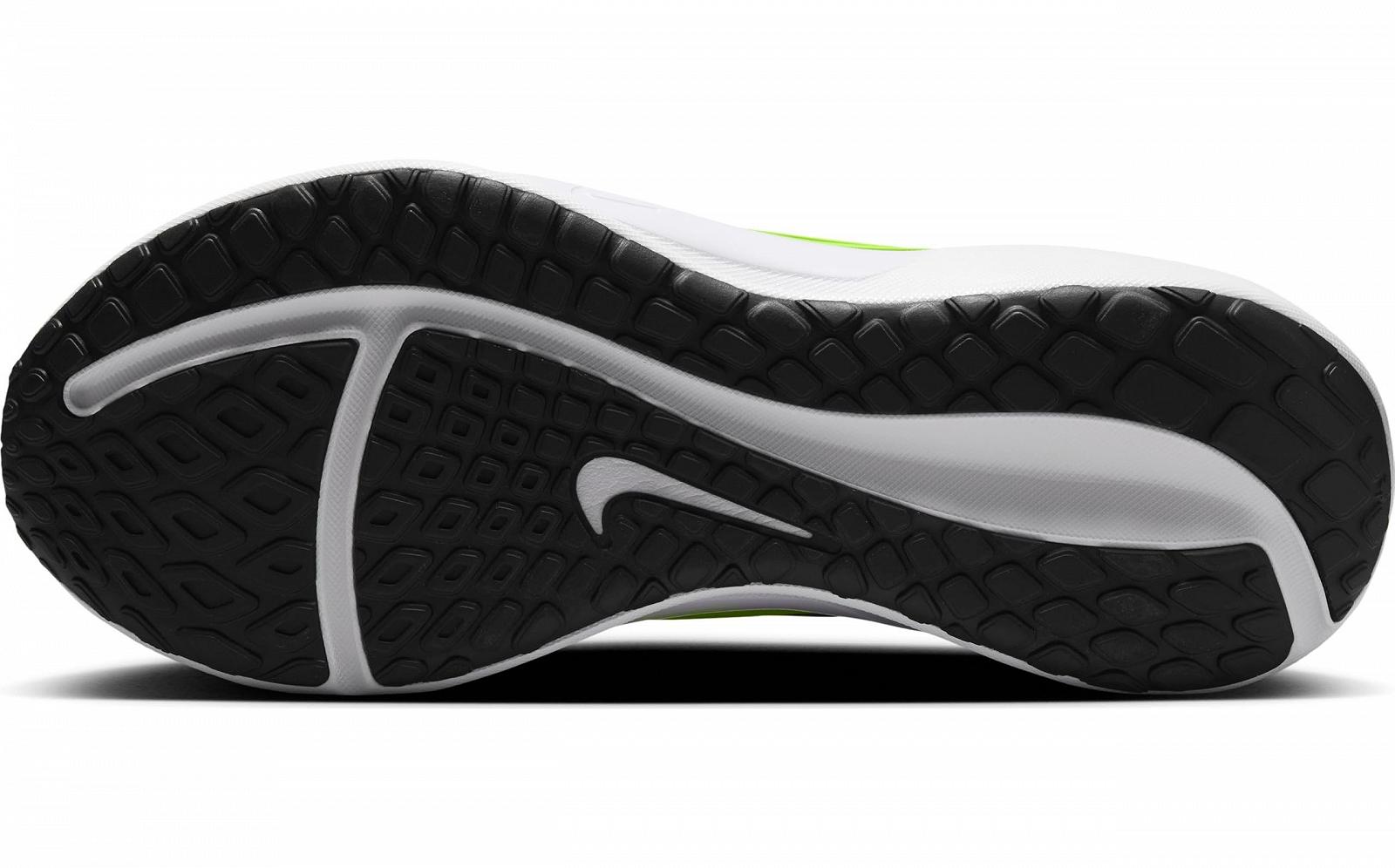 Кросівки Nike Downshifter 13 для бігу по дорозі, фото №4 Кросівки Nike Downshifter 13 для бігу по дорозі, фото №4