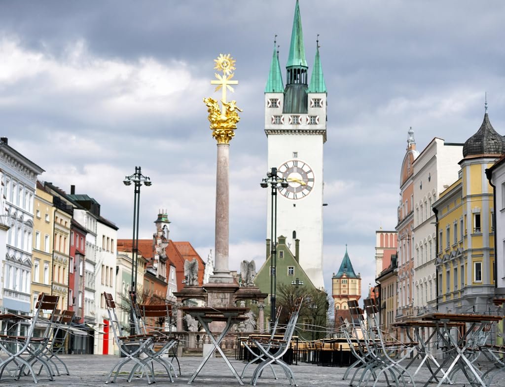 Пазл Lais Puzzle Штраубинг — город в Нижней Баварии с хорошо сохранившимся старым городом и средневековой архитектурой 1000 деталей, фото №2