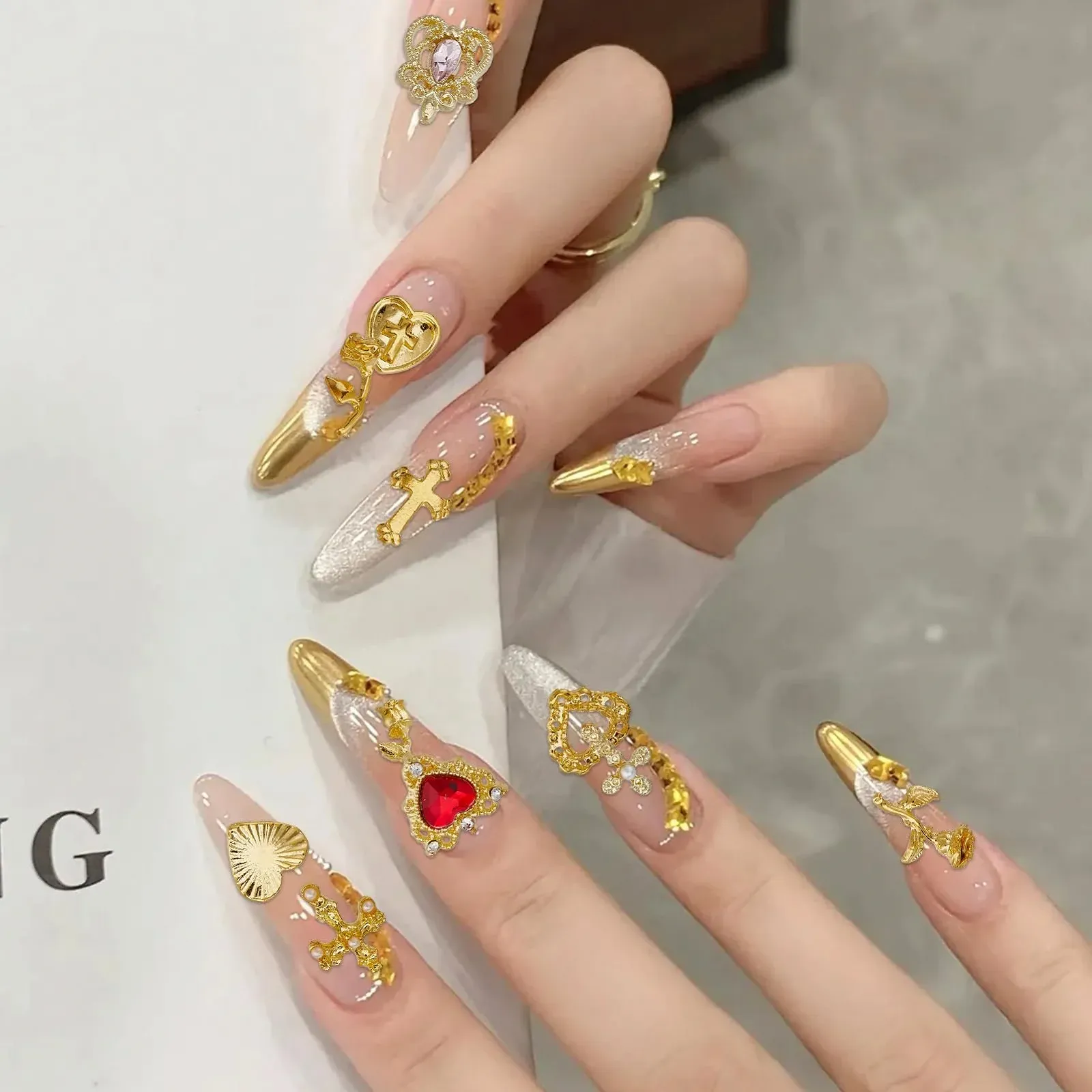 Украшения для ногтей NICENEEDED 120 шт, золотые крестики, розы, сердца, 3D украшения для ногтей, фото №3