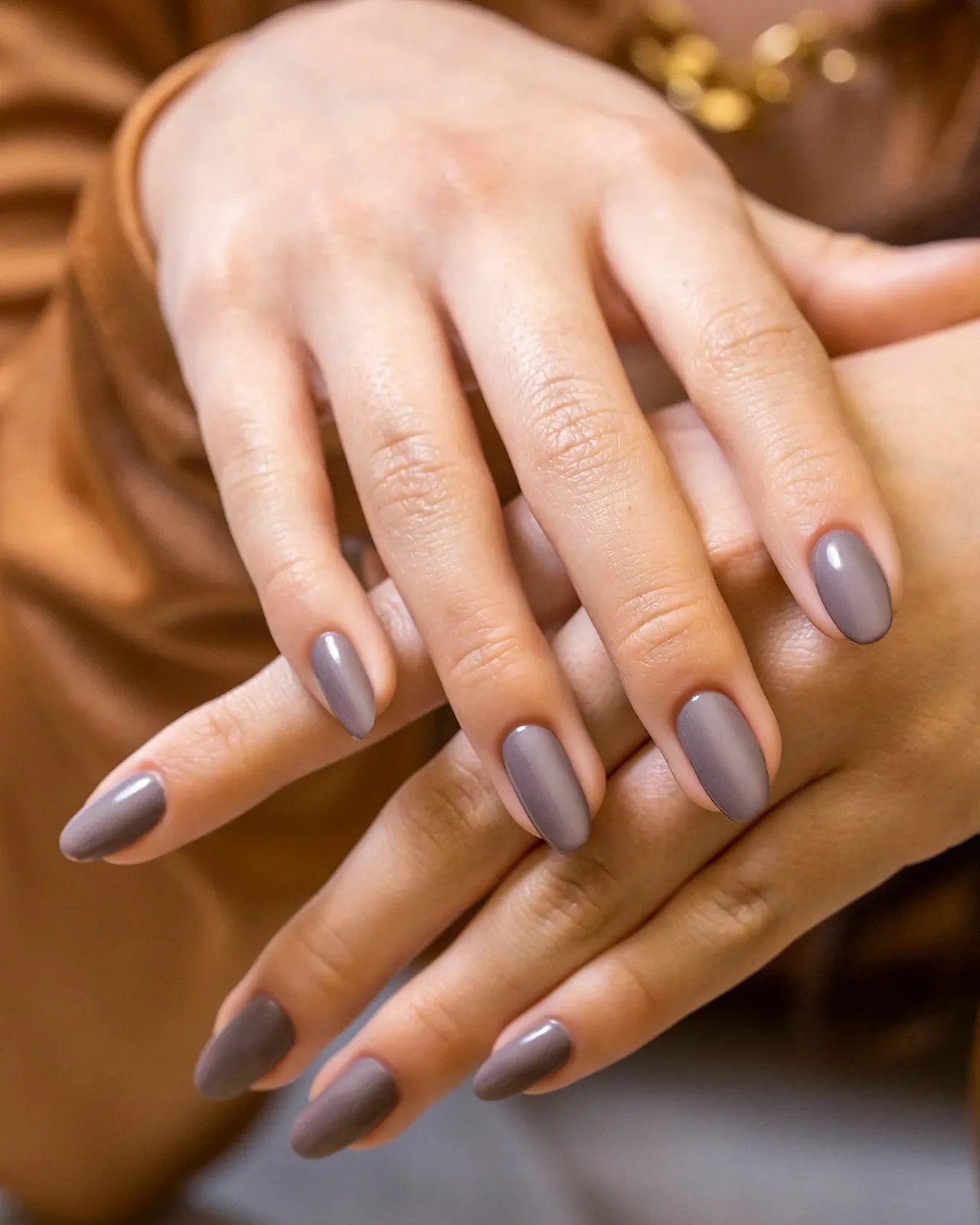 Гель-лак Gelish Mini Rodeo To Rodeo Drive 9 мл, серо-коричневый, фото №6 Гель-лак Gelish Mini Rodeo To Rodeo Drive 9 мл, серо-коричневый, фото №6
