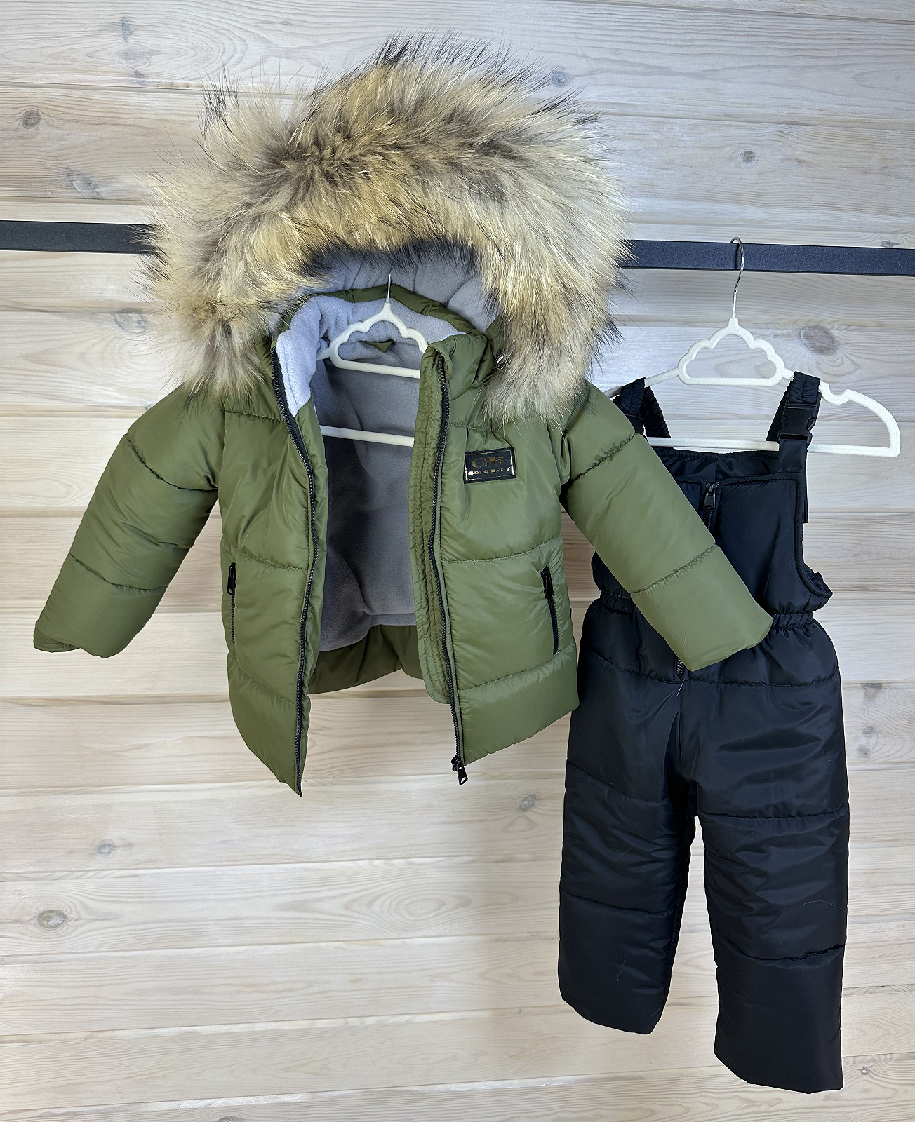 Зимовий комбінезон дитячий 86-134 р: куртка з натуральним хутром та штани хакі, фото №4 Зимовий комбінезон дитячий 86-134 р: куртка з натуральним хутром та штани хакі, фото №4