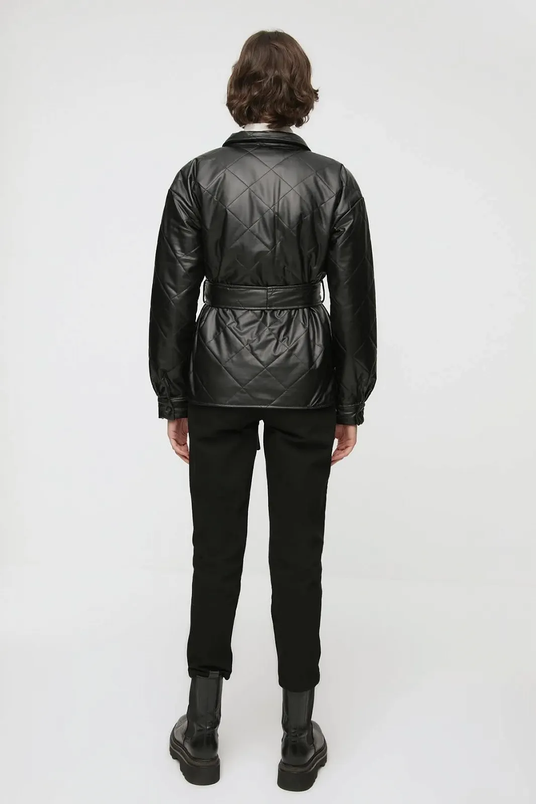 Пальто TRENDYOL Женское Черное Из Искусственной Кожи С Арочной Прострочкой, фото №4 Пальто TRENDYOL Женское Черное Из Искусственной Кожи С Арочной Прострочкой, фото №4