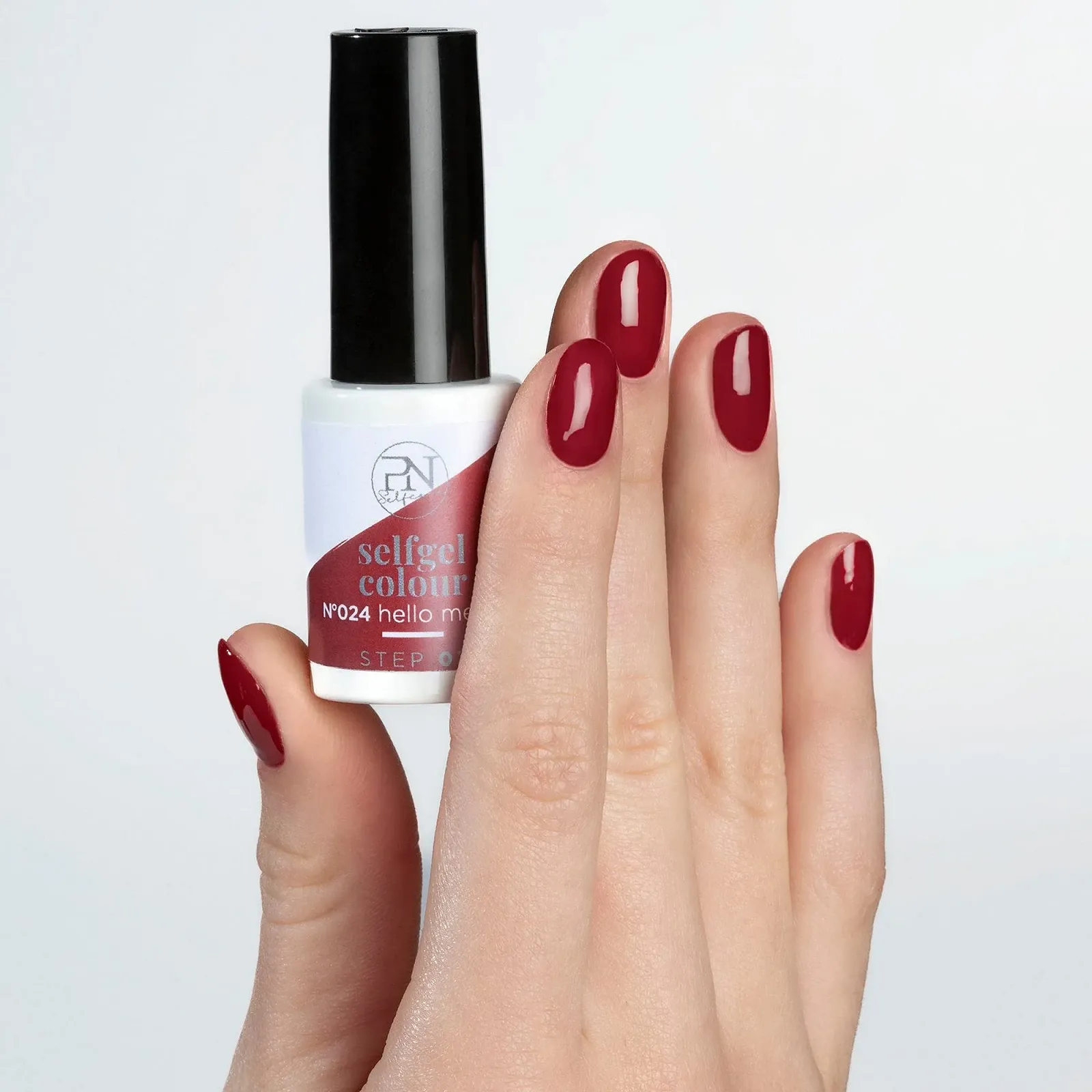 Гель-лак PN SELFCARE Винно-красный, фото №4 Гель-лак PN SELFCARE Винно-красный, фото №4