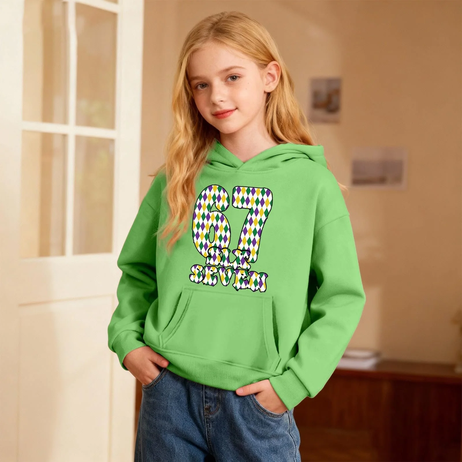 Пуловер 67 Детский 140 - Толстовка с капюшоном для девочки с карнавальным узором, мягкий флисовый пуловер с карманами для игр, фото №3