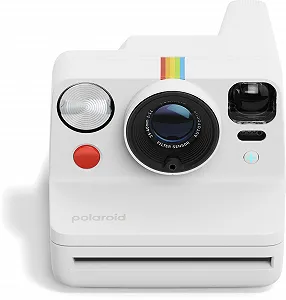 Фотокамера мгновенной печати Polaroid Now+ Generation 3 Bluetooth White + Пленка (16 фото) цена на synthetic.ua - Фото 1 Фотокамера мгновенной печати Polaroid Now+ Generation 3 Bluetooth White + Пленка (16 фото) synthetic.ua - Фото 1