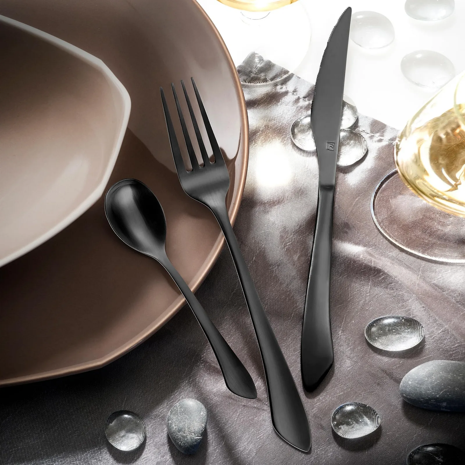 Набір столових приборів Amefa INSTINCT на 4 особи, 16 предметів, PVD покриття, чорний матовий, нержавіюча сталь 18/0 матова, фото №6