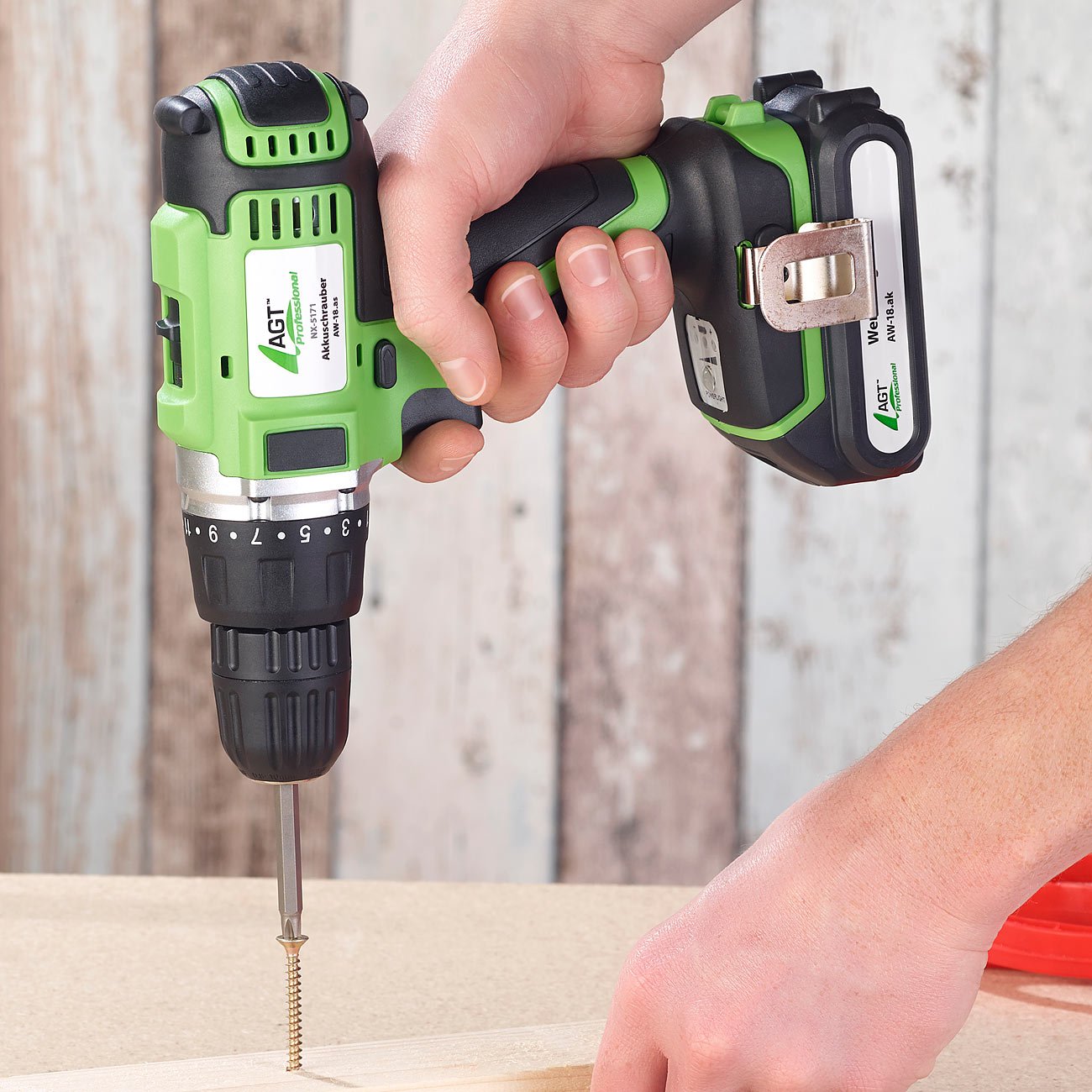 Дрель-шуруповерт AGT Professional AW-18.as Аккумуляторный Li-Ion Батарея Зарядное устройство, фото №4 Дрель-шуруповерт AGT Professional AW-18.as Аккумуляторный Li-Ion Батарея Зарядное устройство, фото №4