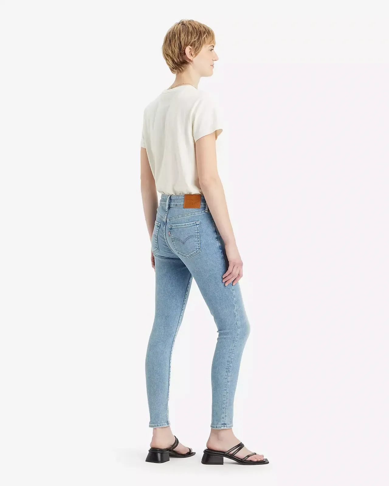 Женские джинсы Levis - 711 Double Button Blue Wave Light - 28, фото №3 Женские джинсы Levis - 711 Double Button Blue Wave Light - 28, фото №3