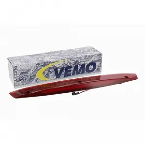 Дополнительный стоп-сигнал VEMO V30-84-0042 Green Mobility Parts для MERCEDES-BENZ synthetic.ua - Фото 1