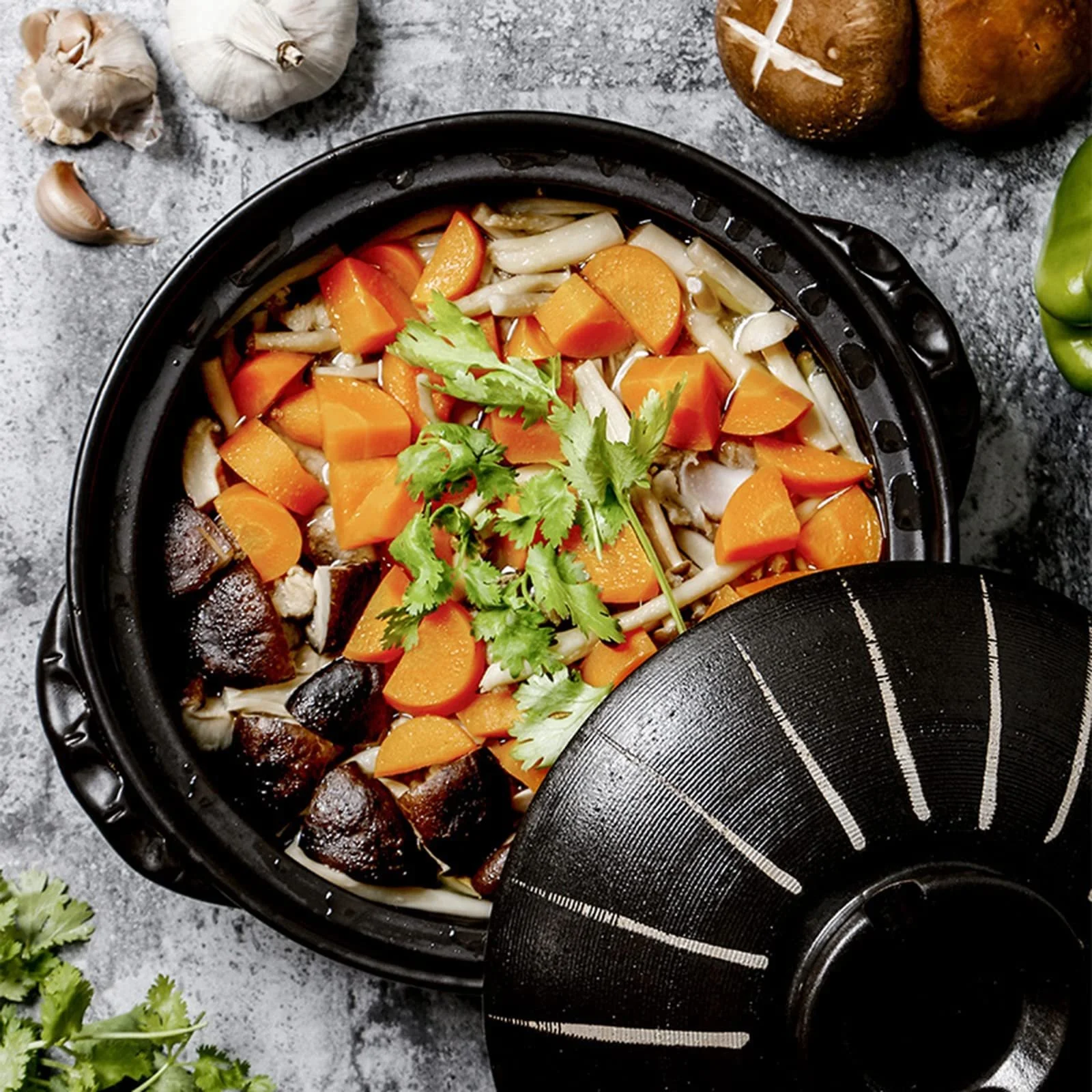 Кастрюля керамическая Donabe 0.9 л с крышкой японская из глазурованной керамики, фото №2