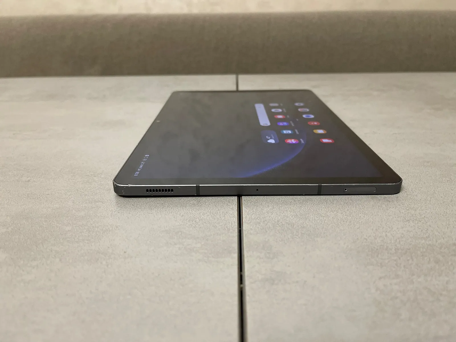 Планшет Samsung Galaxy Tab S9 FE (SM-X518U), 6GB, 128GB, 4G LTE / 5G, фото №3 Планшет Samsung Galaxy Tab S9 FE (SM-X518U), 6GB, 128GB, 4G LTE / 5G, фото №3